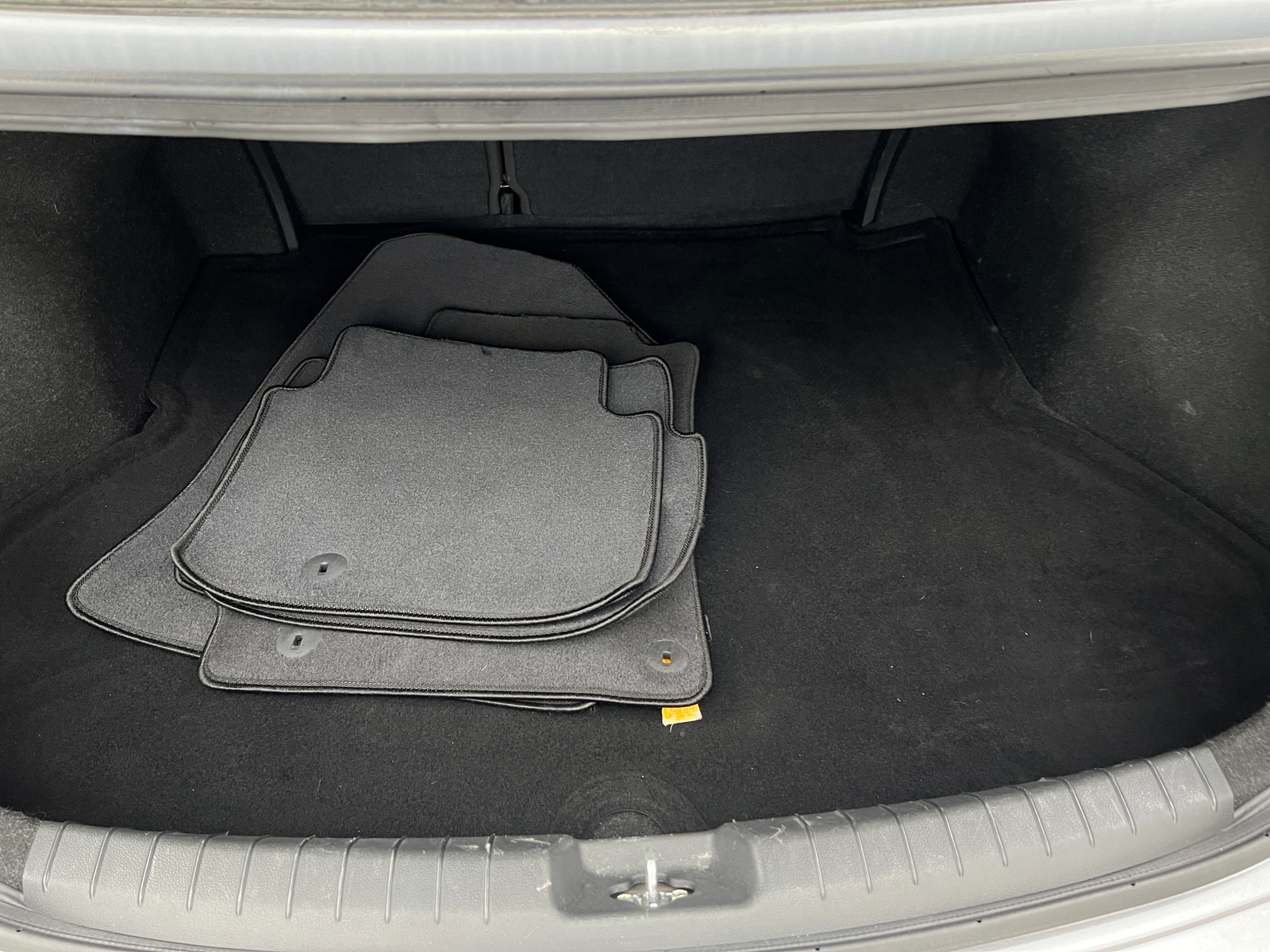 Thumbnail: 2017 Hyundai Elantra - 7