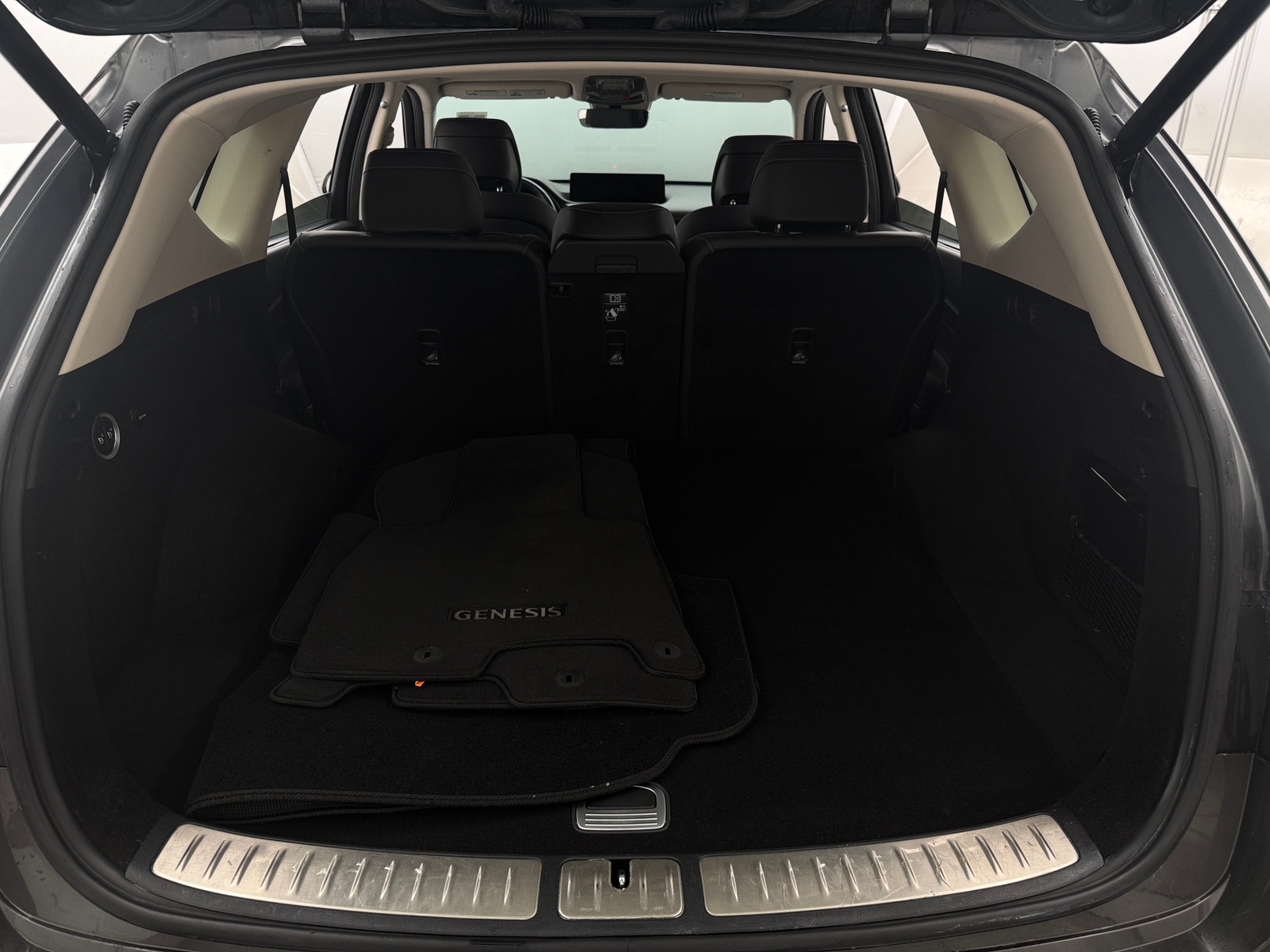 Thumbnail: 2024 Genesis GV80 - 6