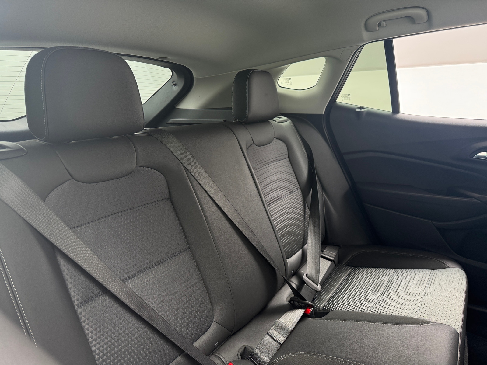 Thumbnail: 2025 Chevrolet Trax - 6