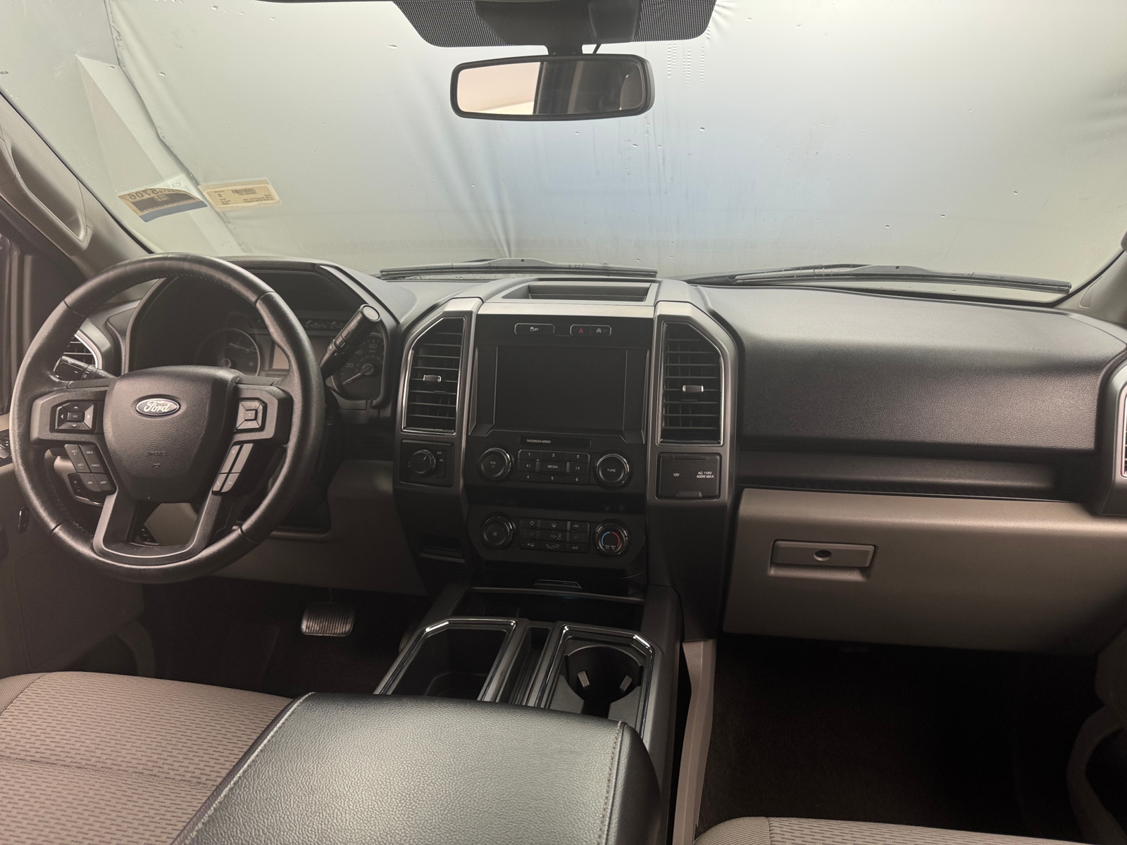 Thumbnail: 2020 Ford Econoline - 3