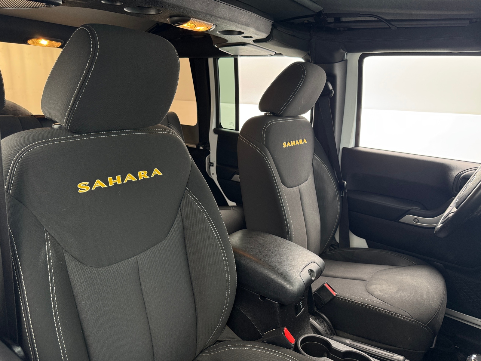 Thumbnail: 2015 Jeep Wrangler - 2