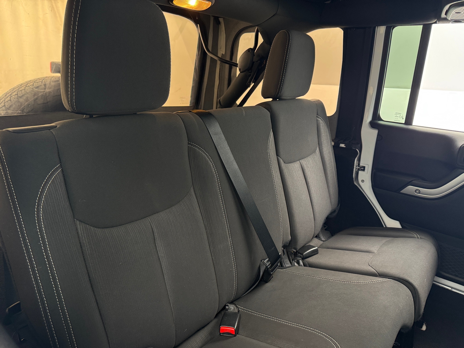 Thumbnail: 2015 Jeep Wrangler - 5