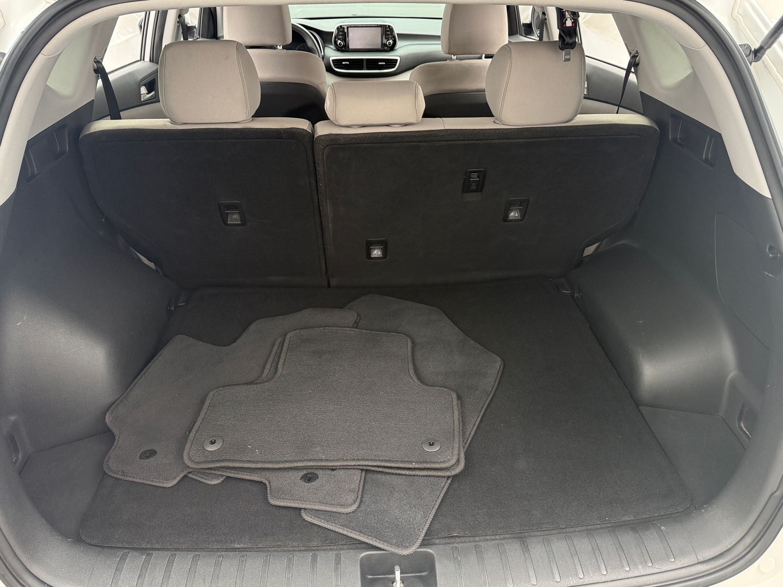 Thumbnail: 2021 Hyundai Tucson - 7