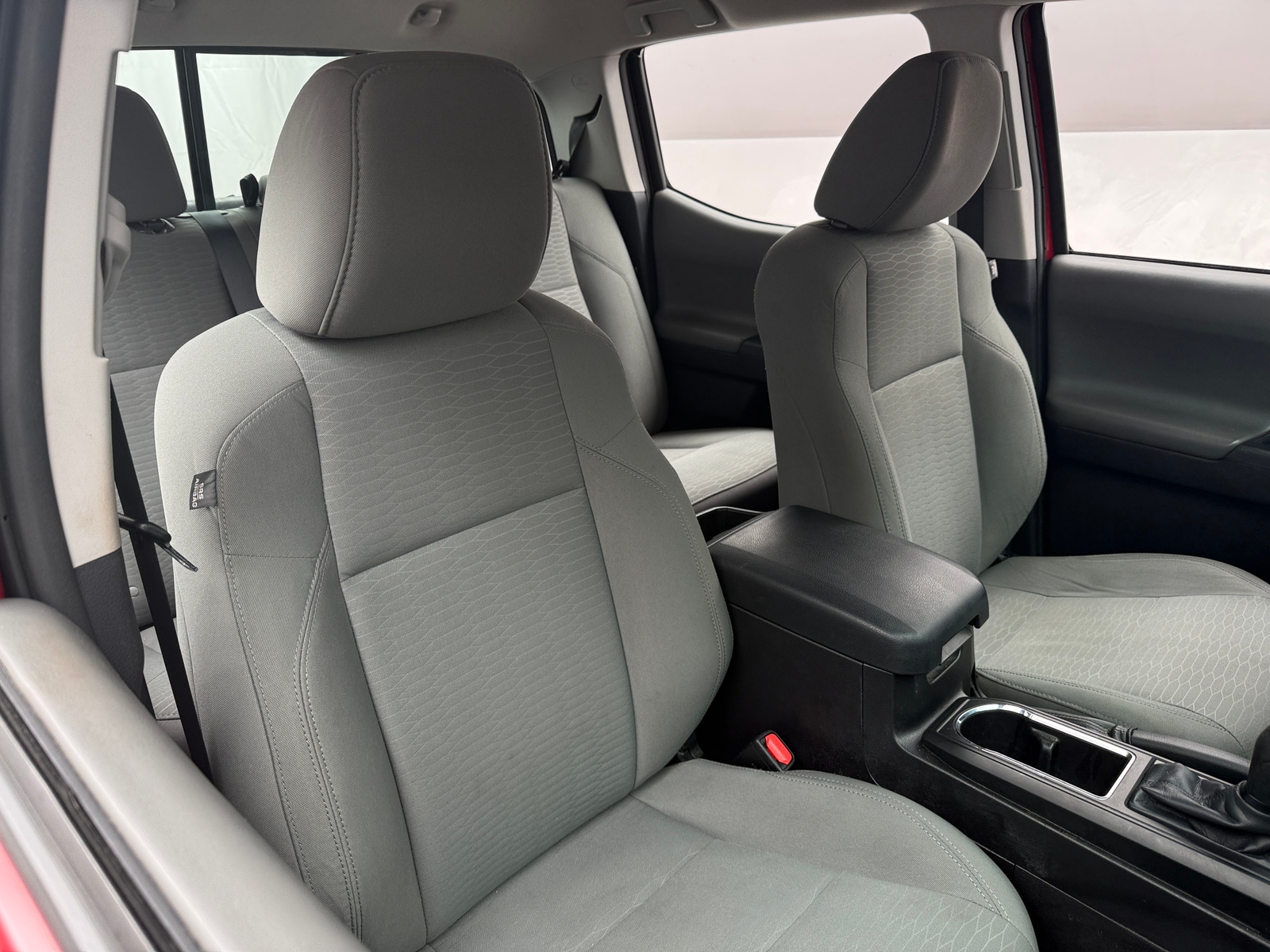 Thumbnail: 2016 Toyota Tacoma - 2