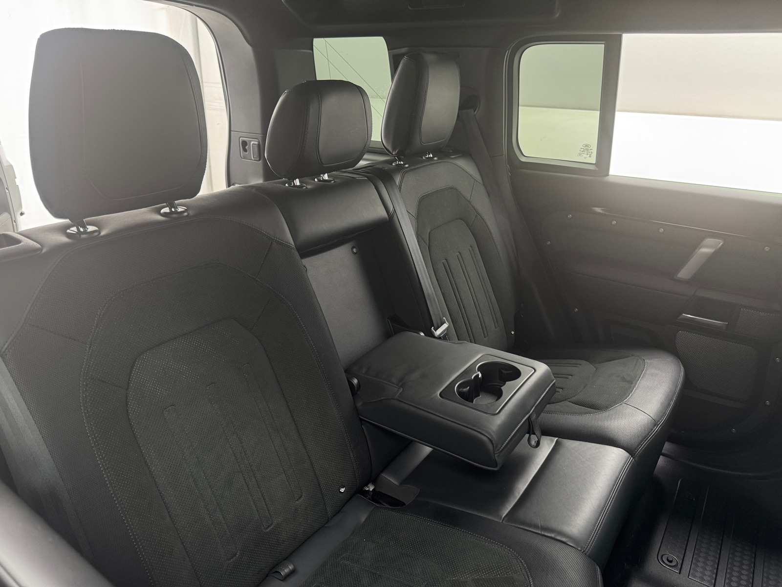 Thumbnail: 2022 Land Rover Defender - 5