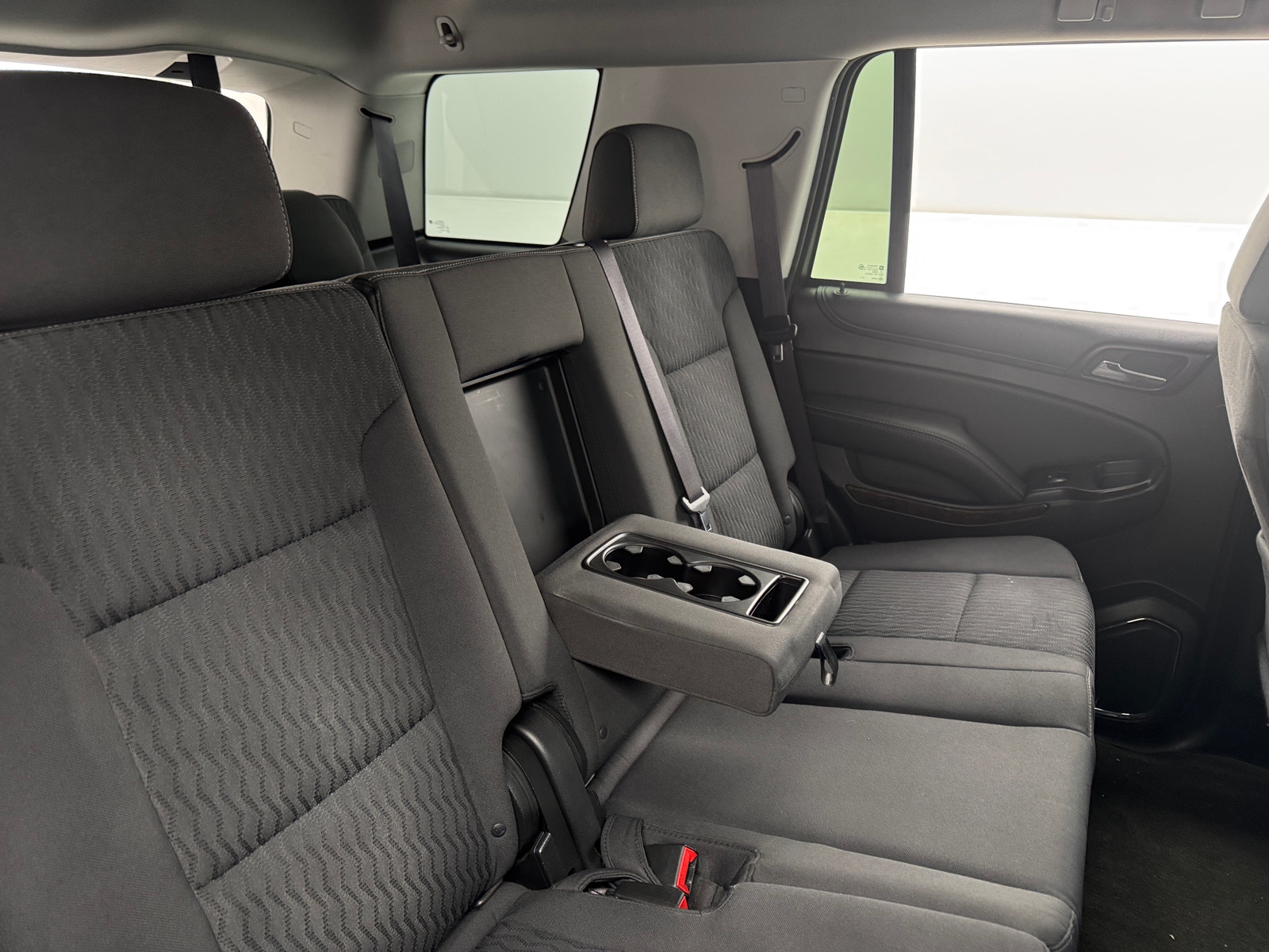 Thumbnail: 2017 Chevrolet Tahoe - 6