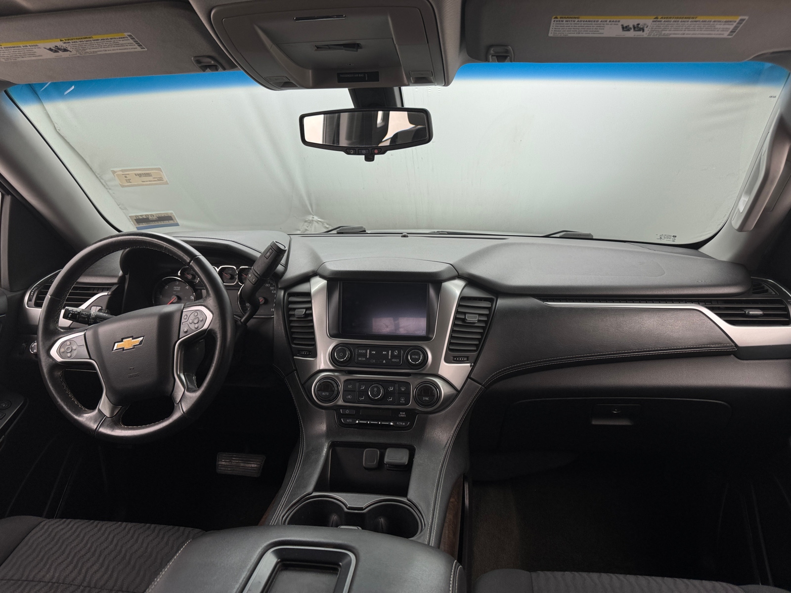 Thumbnail: 2017 Chevrolet Tahoe - 3