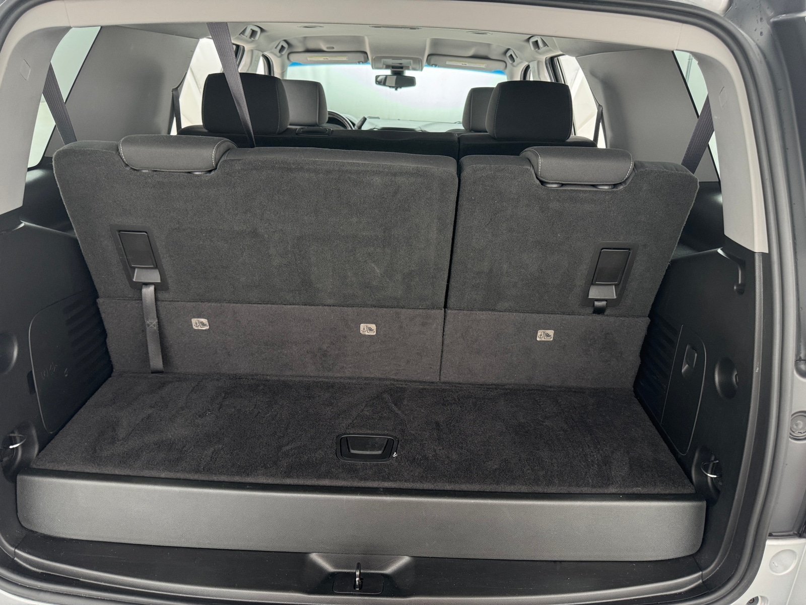 Thumbnail: 2017 Chevrolet Tahoe - 7