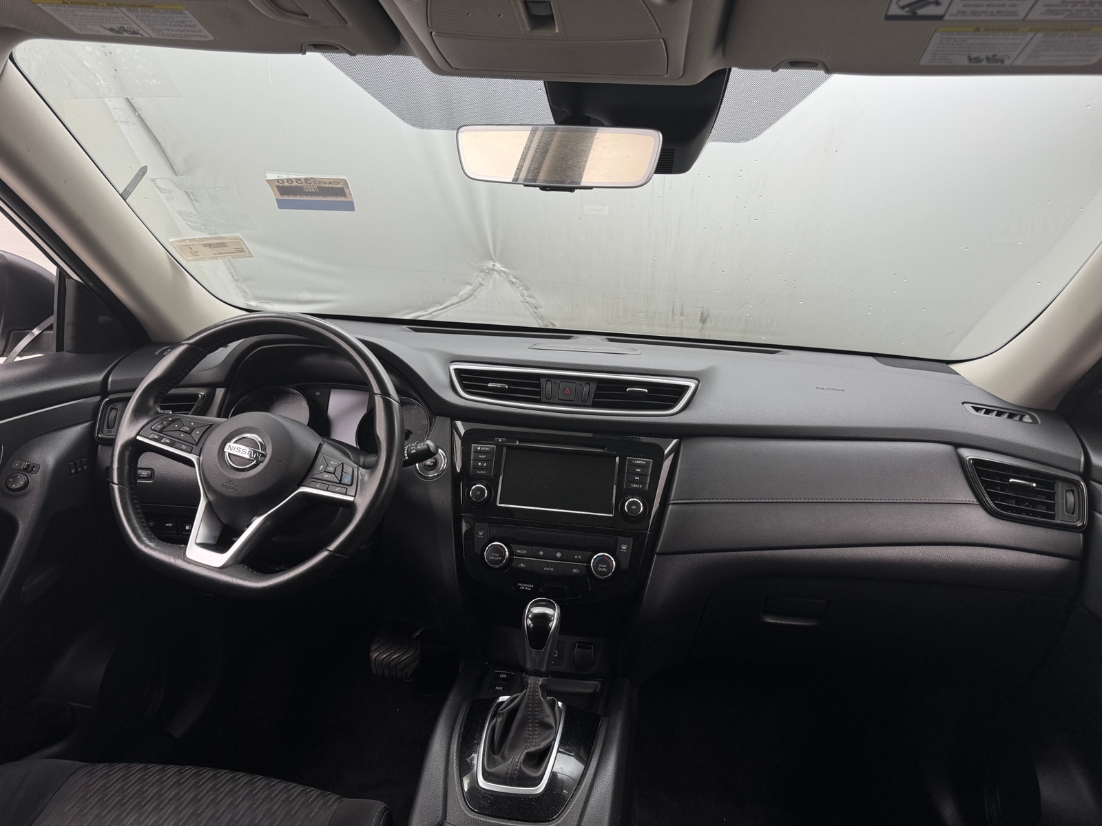 Thumbnail: 2020 Nissan Rogue - 3