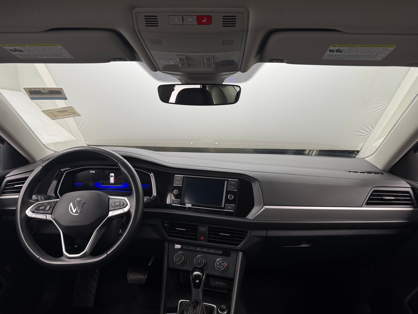 Thumbnail: 2024 Volkswagen Jetta - 3