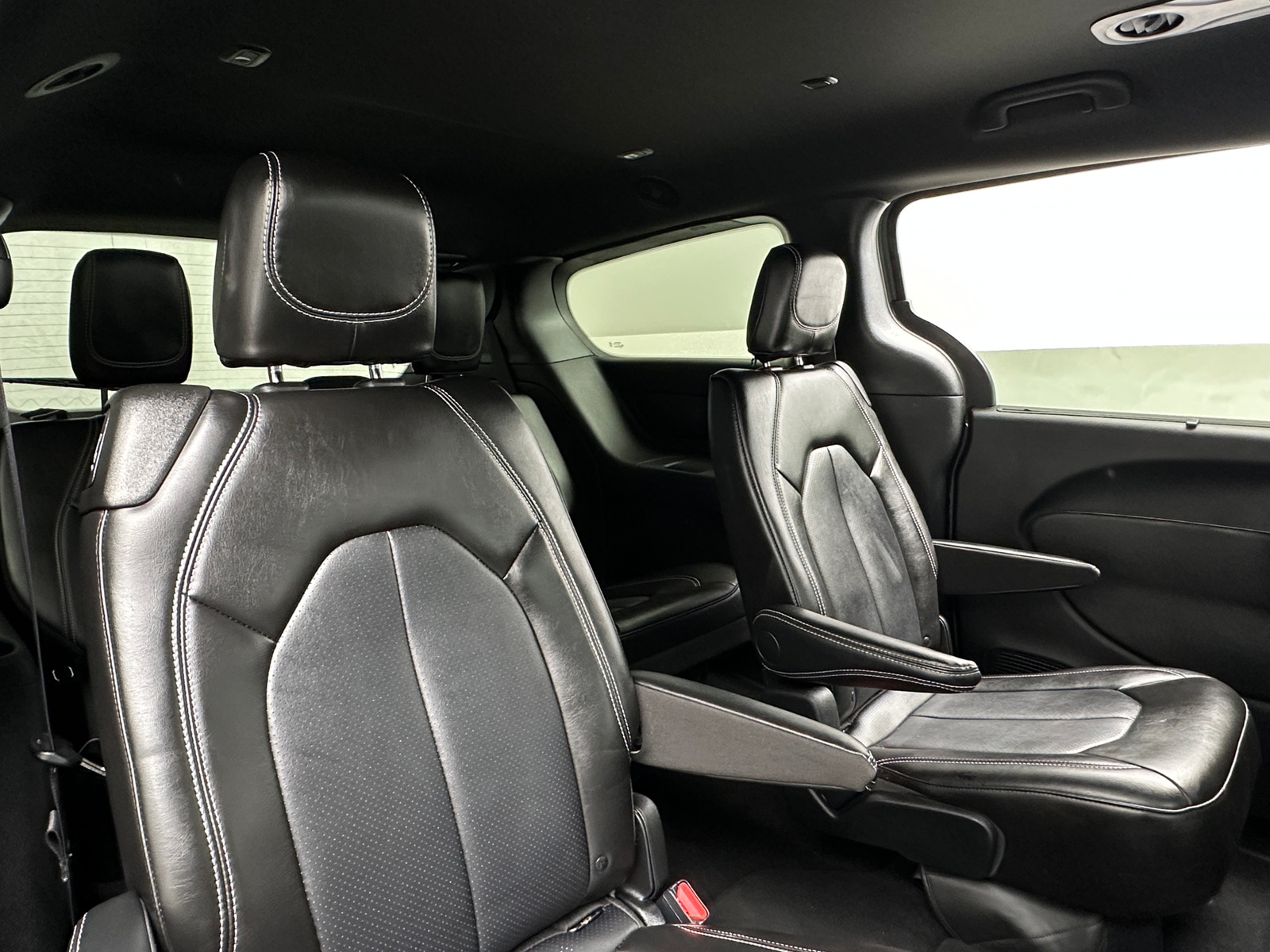 Thumbnail: 2025 Chrysler Pacifica - 5