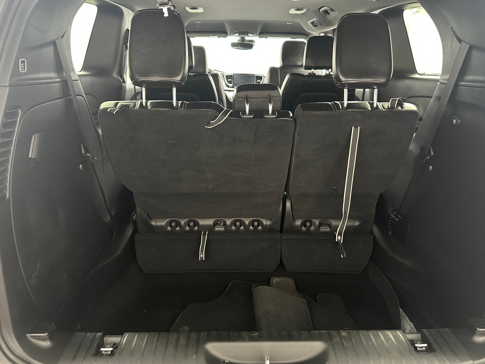 Thumbnail: 2025 Chrysler Pacifica - 6