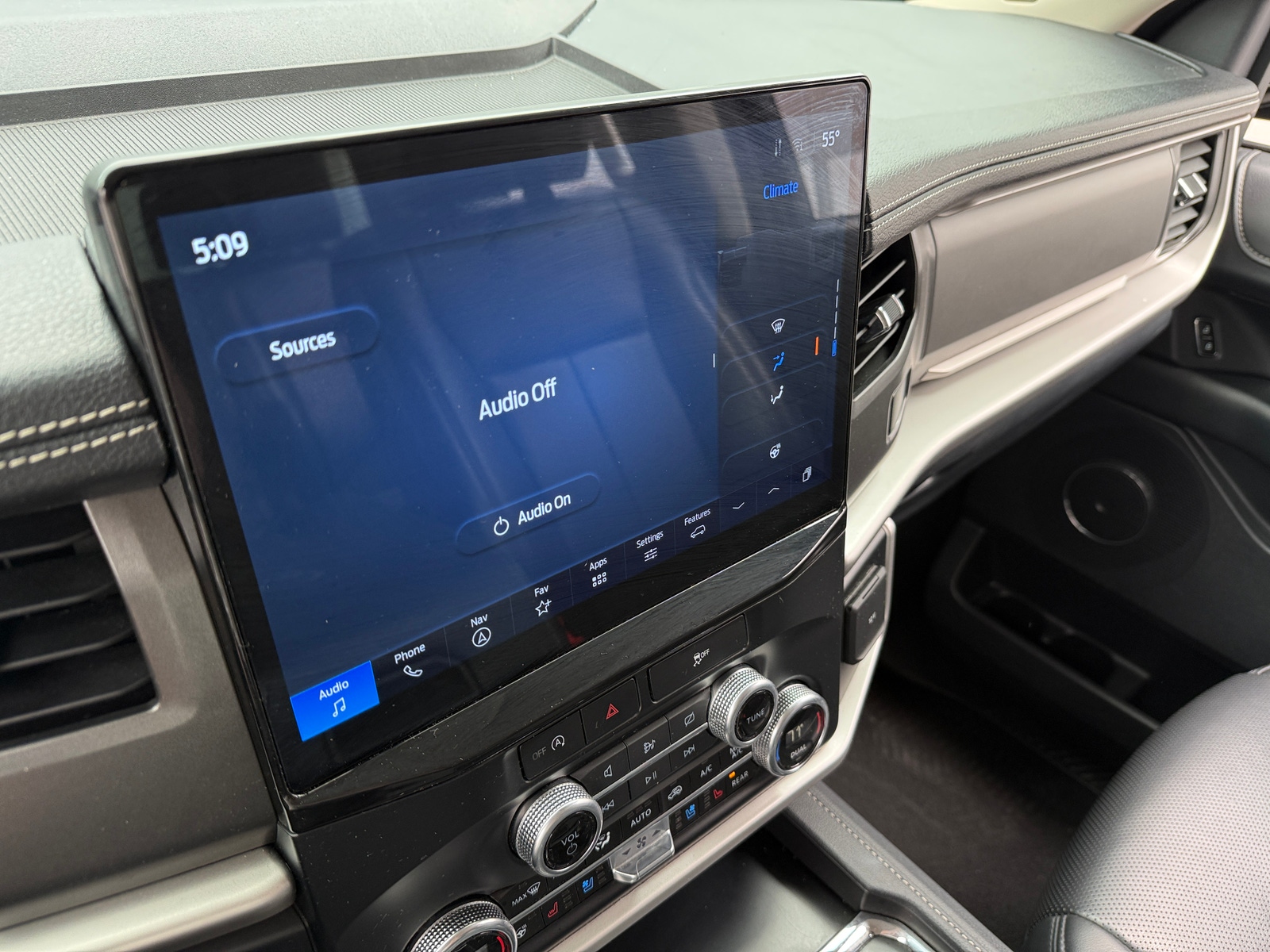 Thumbnail: 2024 Ford Expedition - 4