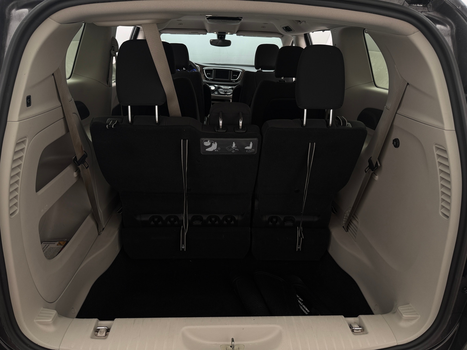 Thumbnail: 2019 Chrysler Pacifica - 7