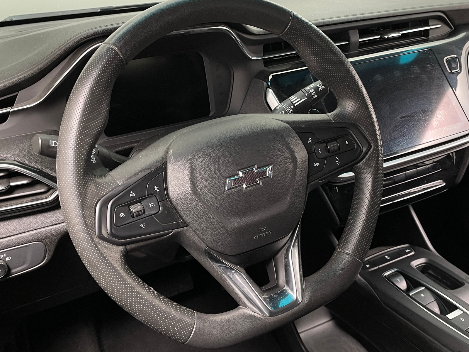 Thumbnail: 2023 Chevrolet Bolt EV - 5