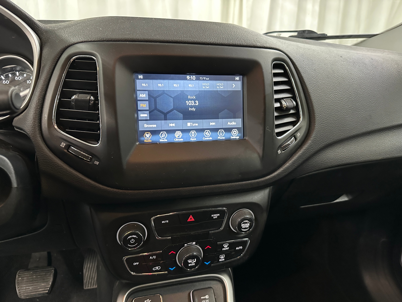 Thumbnail: 2018 Jeep Compass - 4