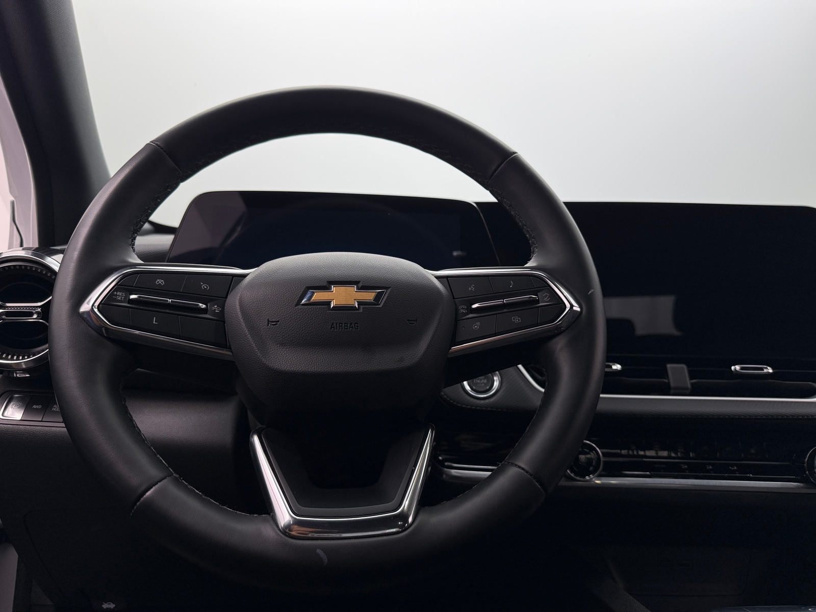 Thumbnail: 2025 Chevrolet Equinox - 5