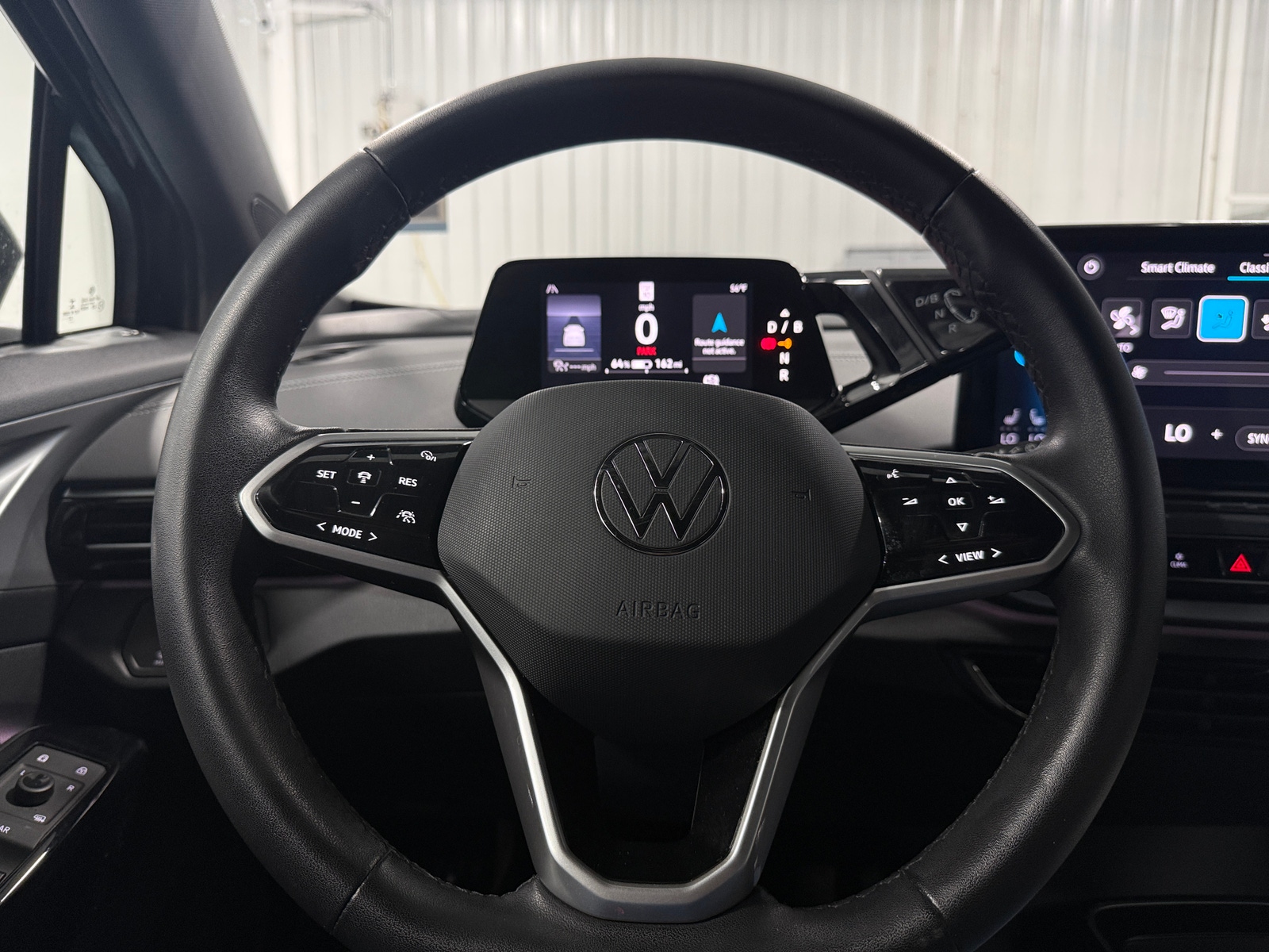 Thumbnail: 2023 Volkswagen ID.4 - 5