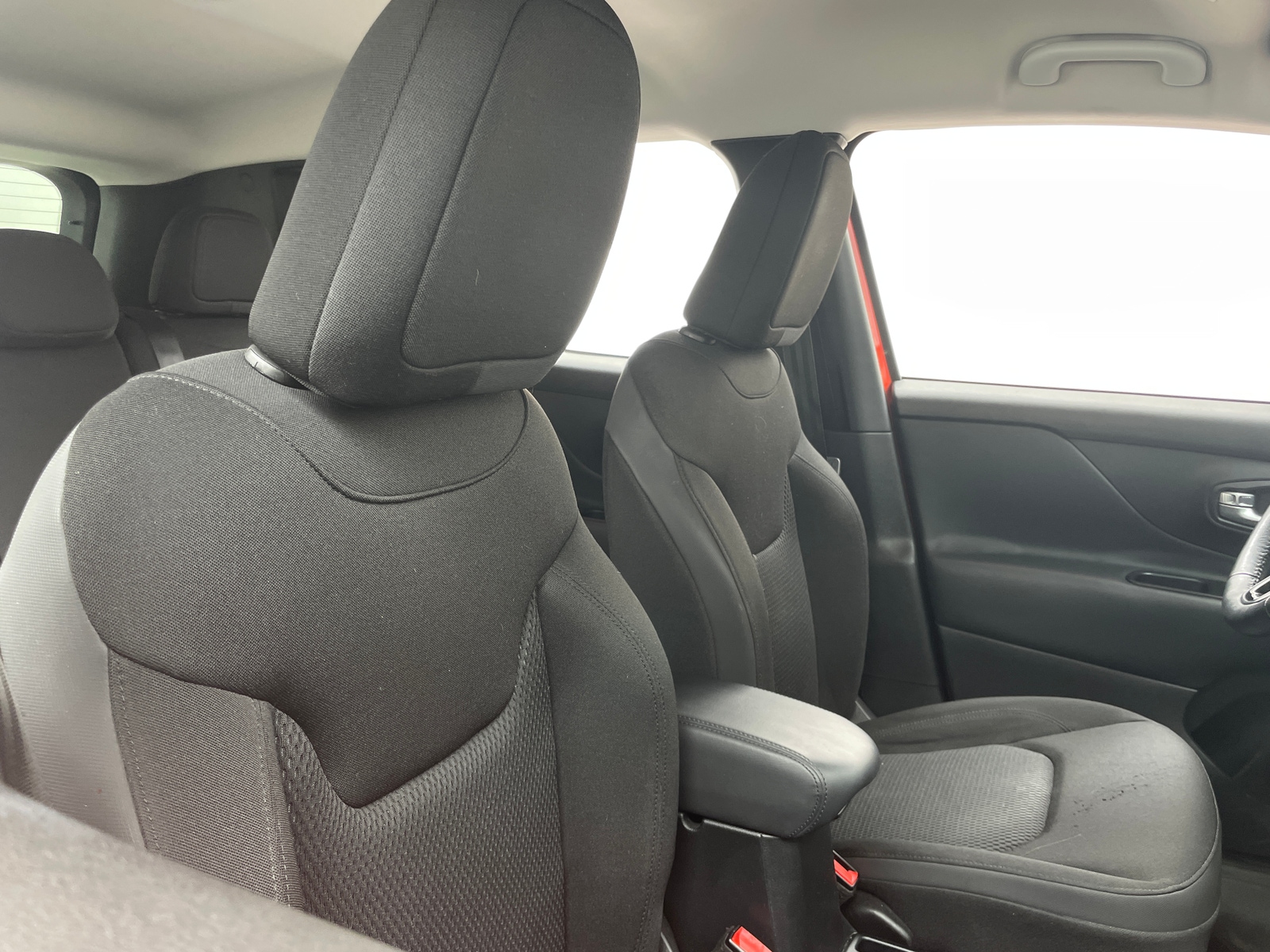 Thumbnail: 2018 Jeep Renegade - 2