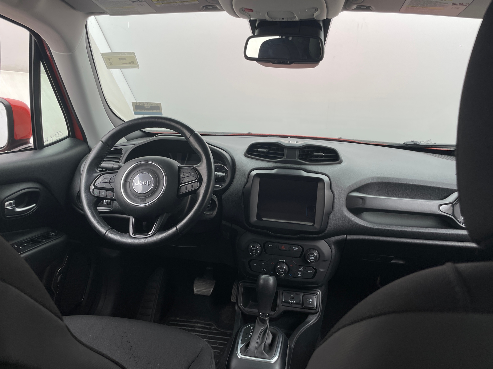 Thumbnail: 2018 Jeep Renegade - 3