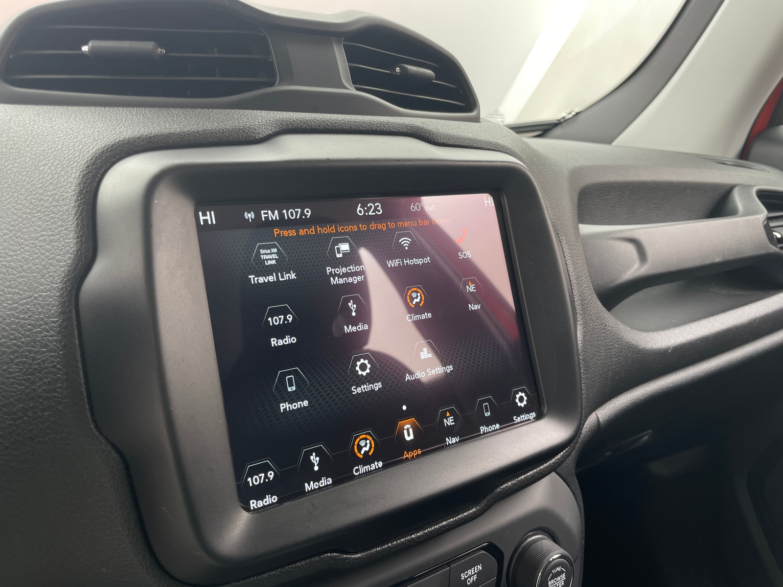 Thumbnail: 2018 Jeep Renegade - 4