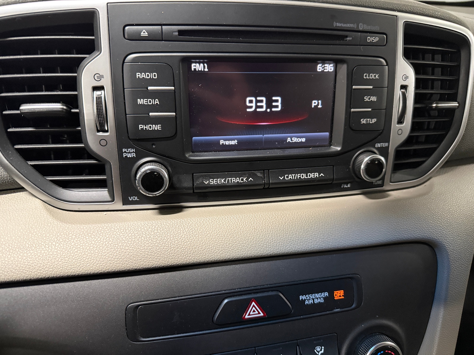 Thumbnail: 2017 Kia Sportage - 4