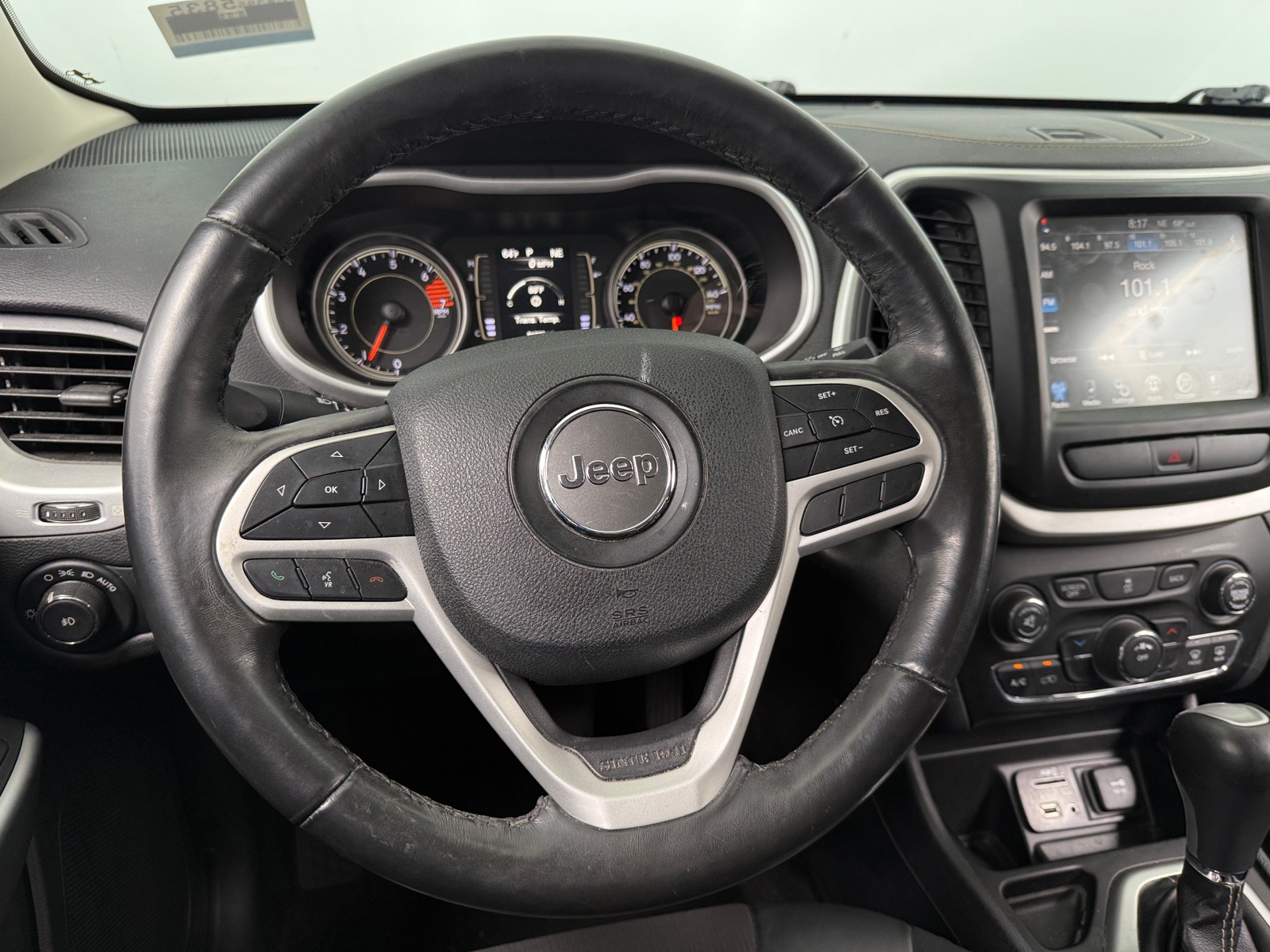 Thumbnail: 2018 Jeep Cherokee - 5