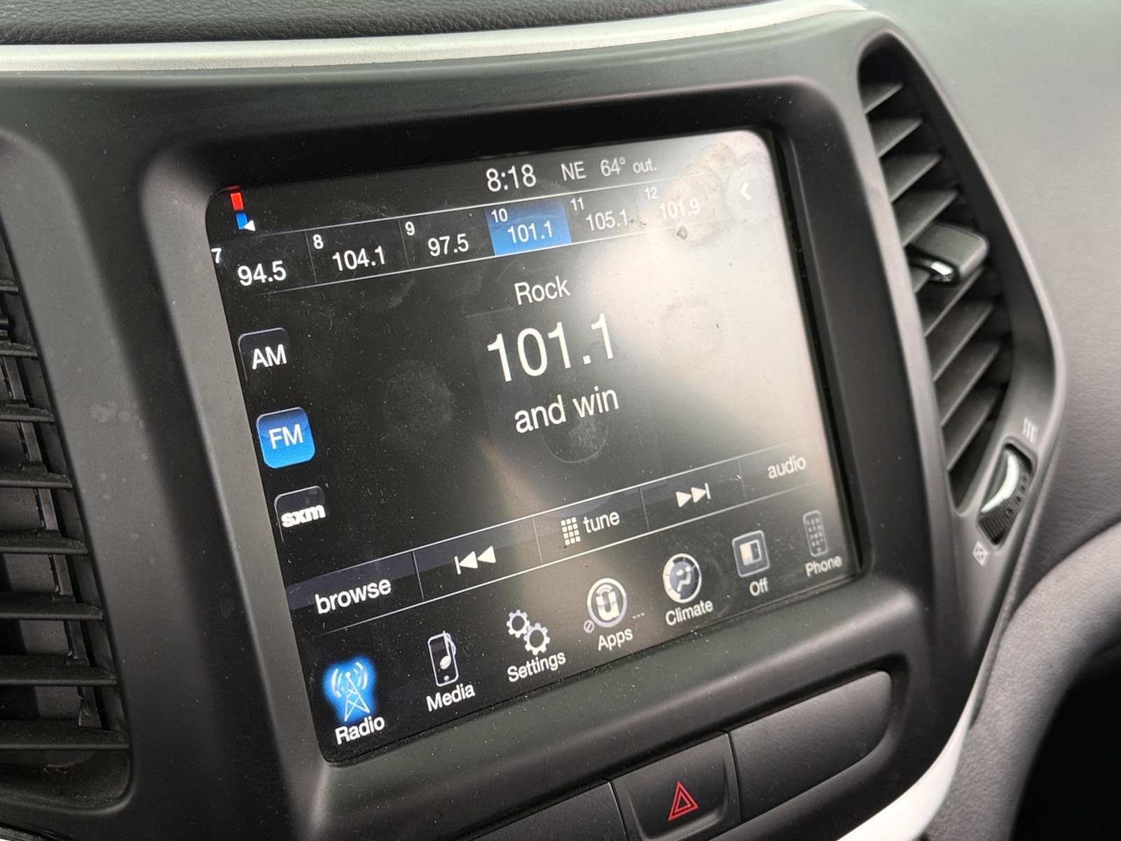 Thumbnail: 2018 Jeep Cherokee - 4