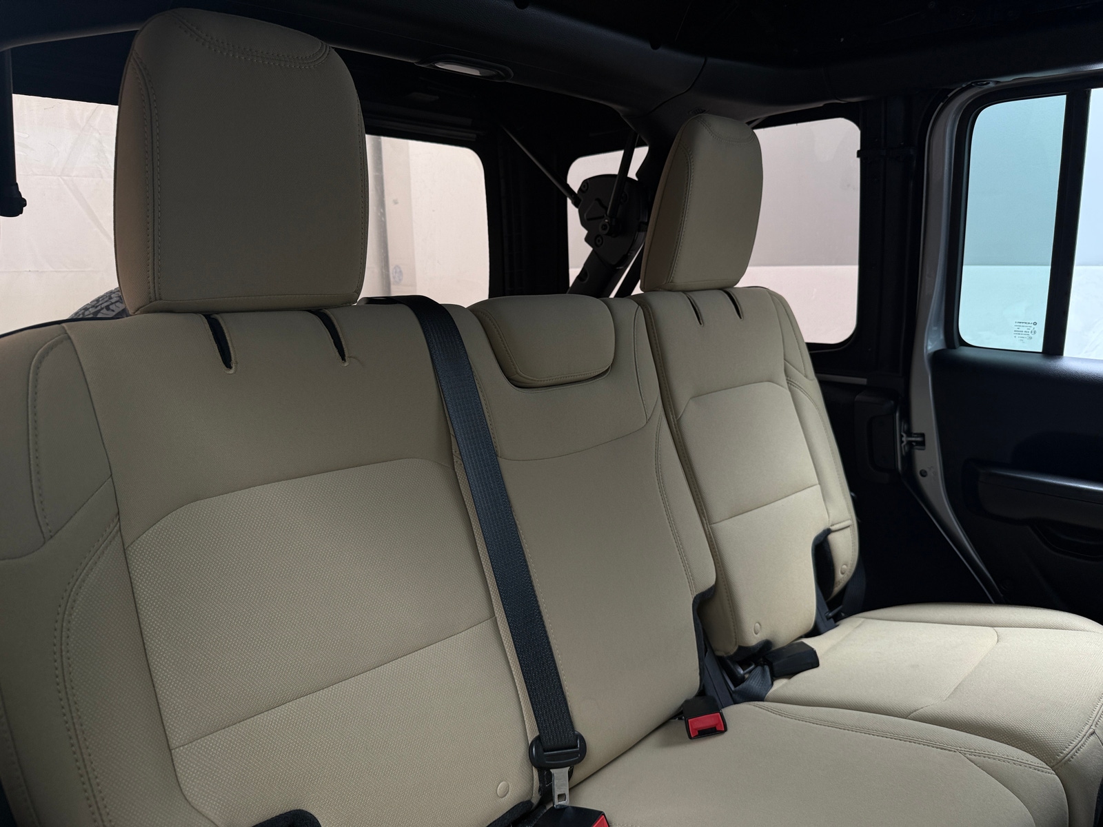 Thumbnail: 2018 Jeep Wrangler - 6