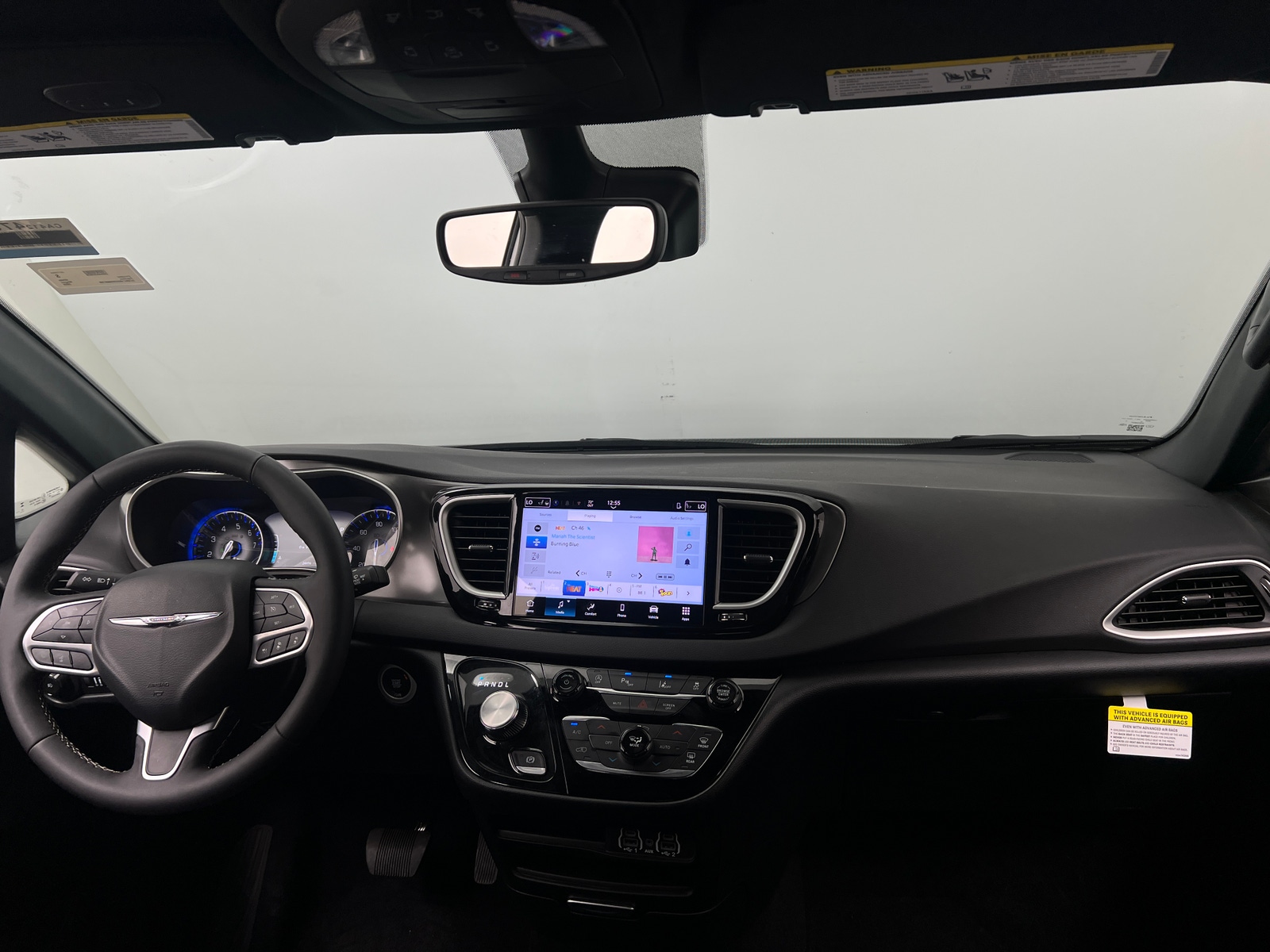 Thumbnail: 2025 Chrysler Pacifica - 2