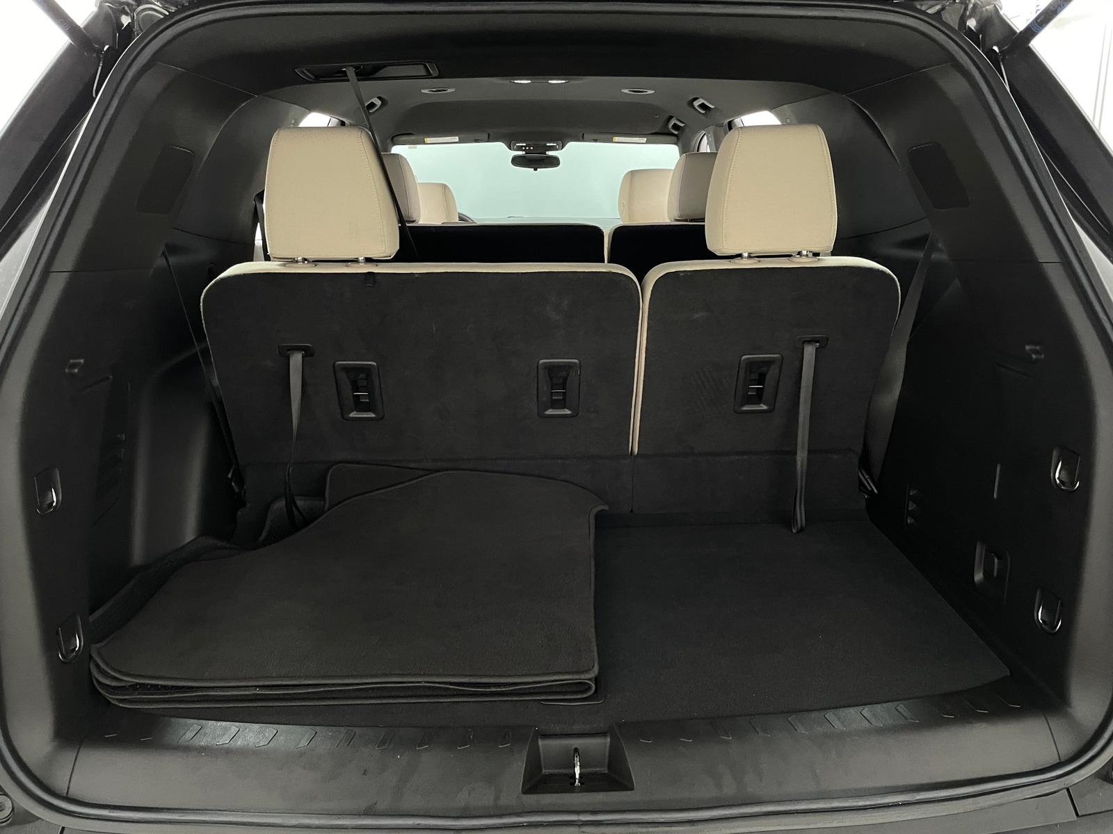 Thumbnail: 2023 Chevrolet Traverse - 7