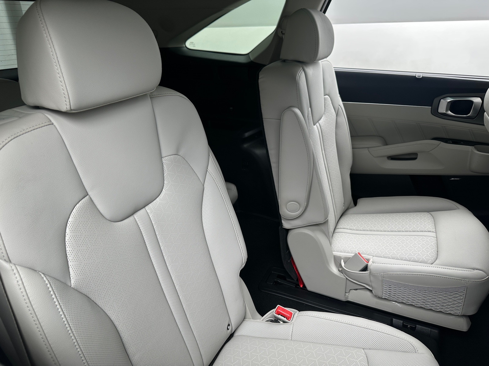 Thumbnail: 2023 Kia Sorento - 5