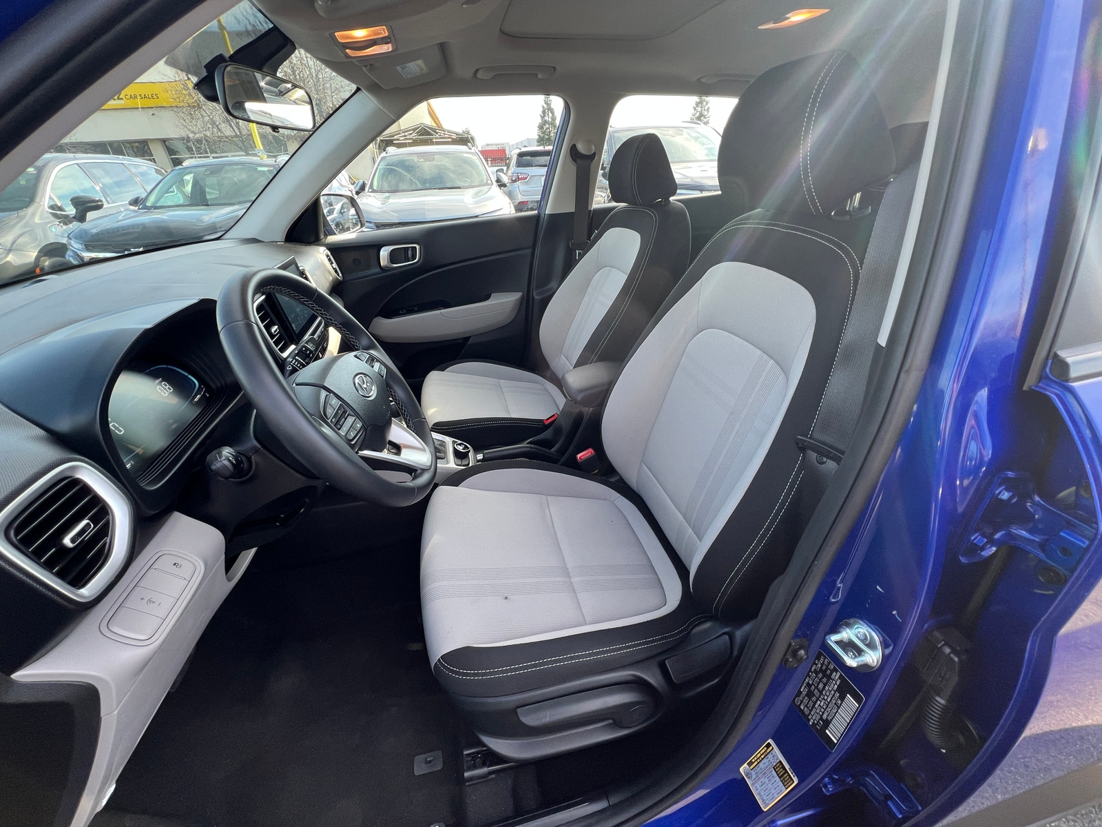 Thumbnail: 2025 Hyundai Venue - 2