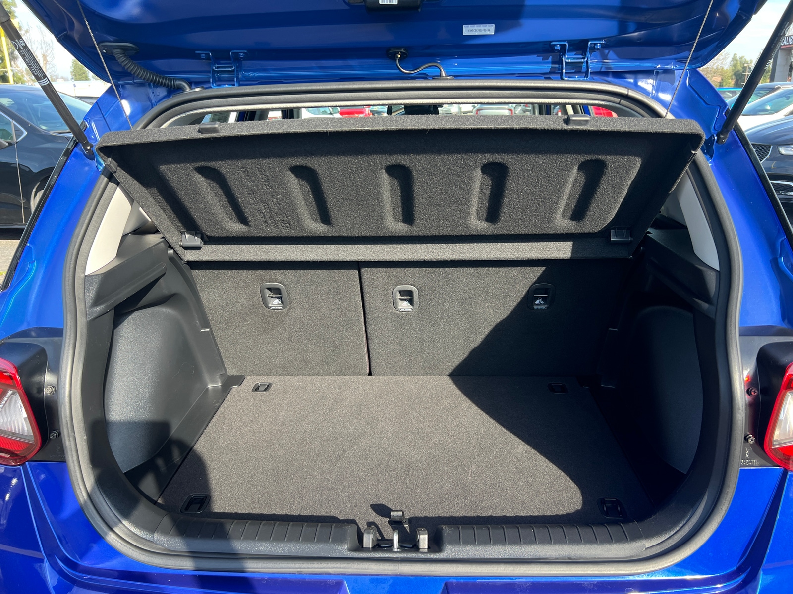 Thumbnail: 2025 Hyundai Venue - 6