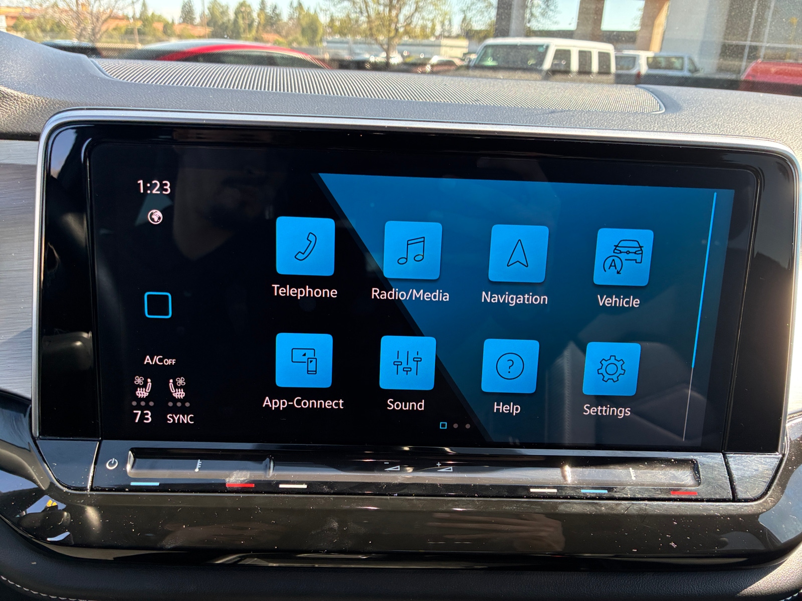 Thumbnail: 2025 Volkswagen Atlas - 4