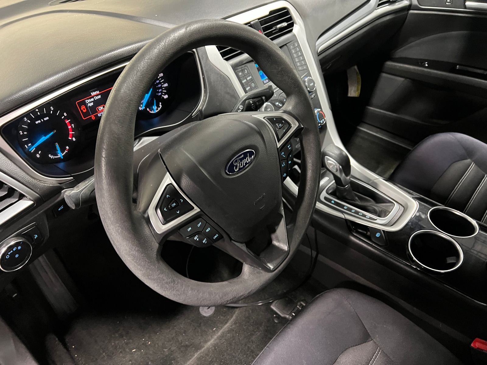 Thumbnail: 2014 Ford Fusion - 5