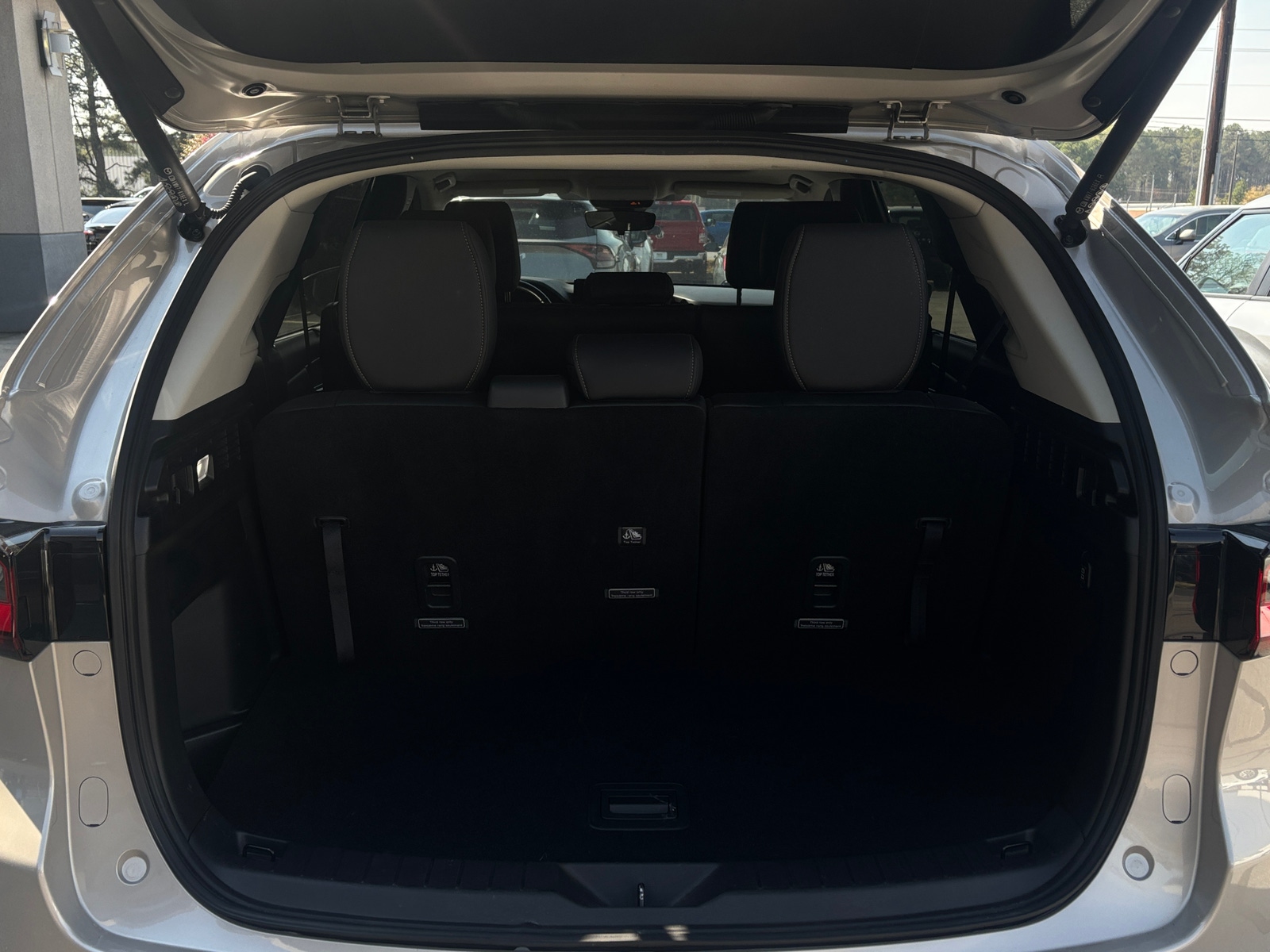 Thumbnail: 2025 Mazda CX-90 - 6