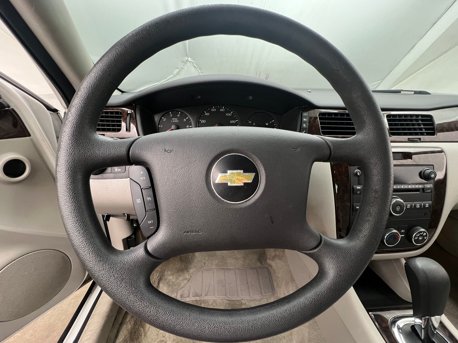 Thumbnail: 2016 Chevrolet Impala - 5