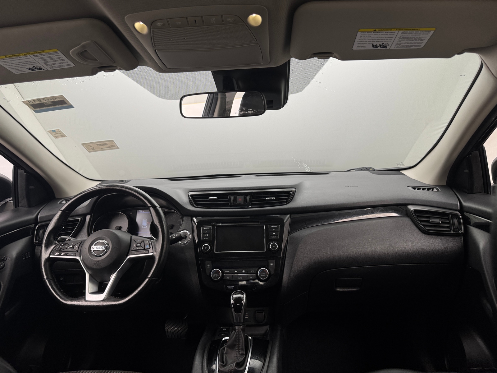 Thumbnail: 2022 Nissan Rogue Sport - 3