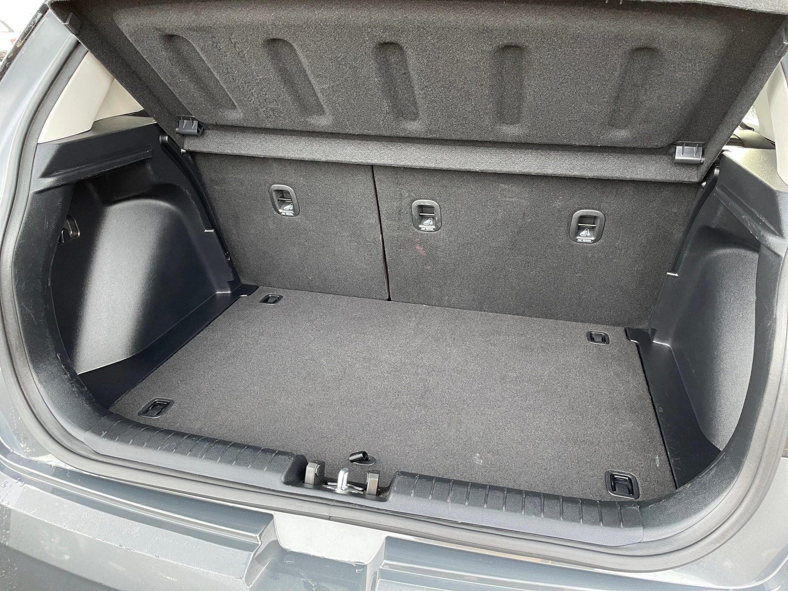 Thumbnail: 2025 Hyundai Venue - 6