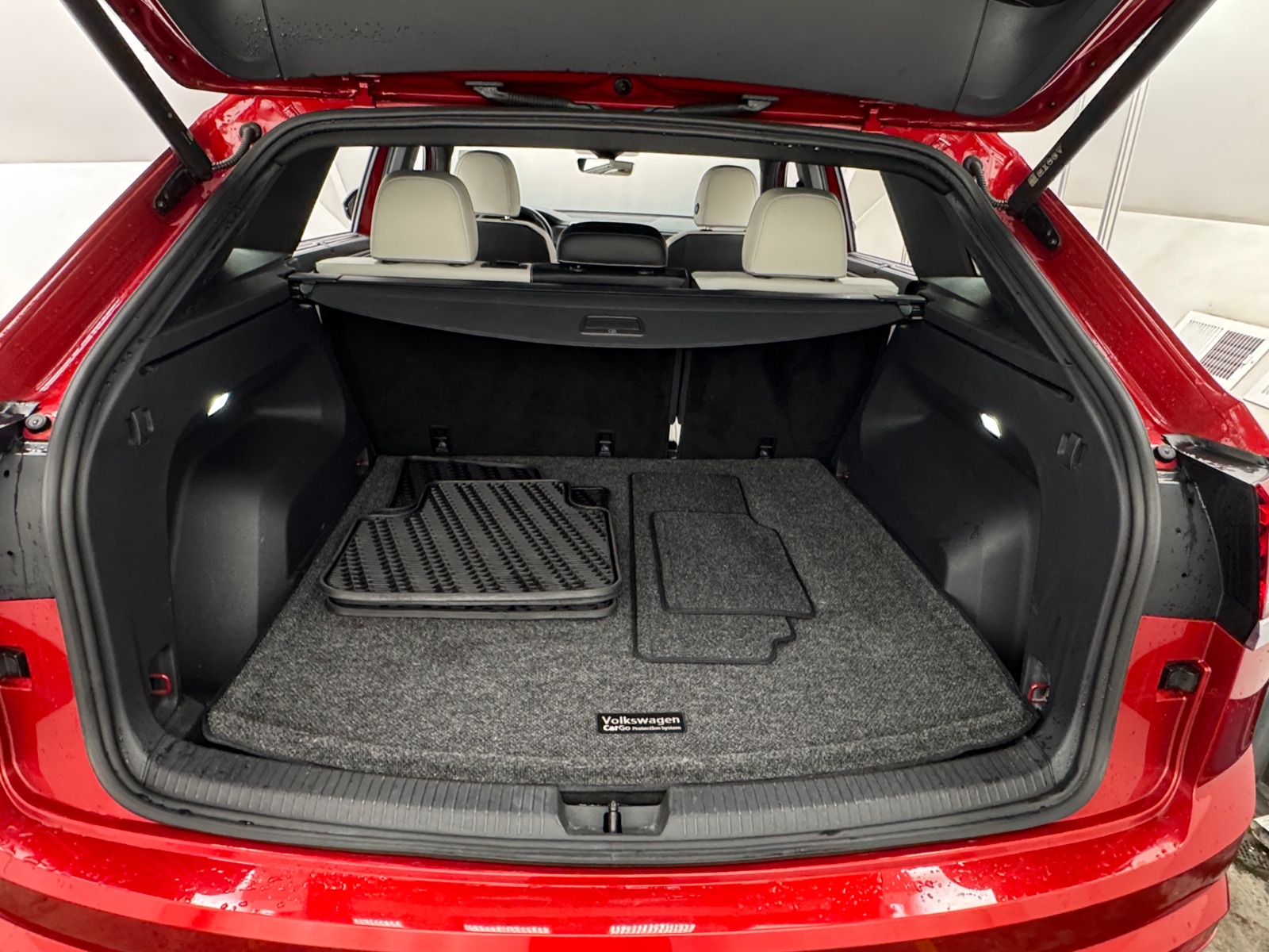 Thumbnail: 2024 Volkswagen Atlas - 6