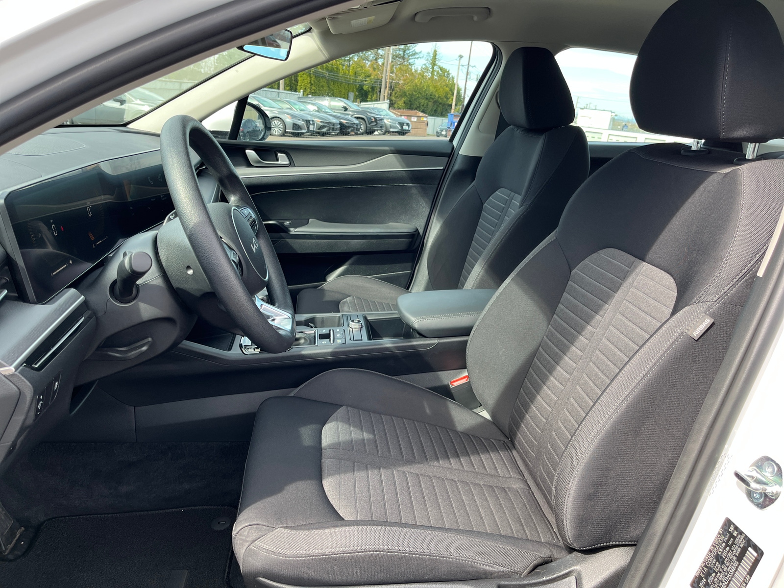 Thumbnail: 2025 Kia K5 - 2