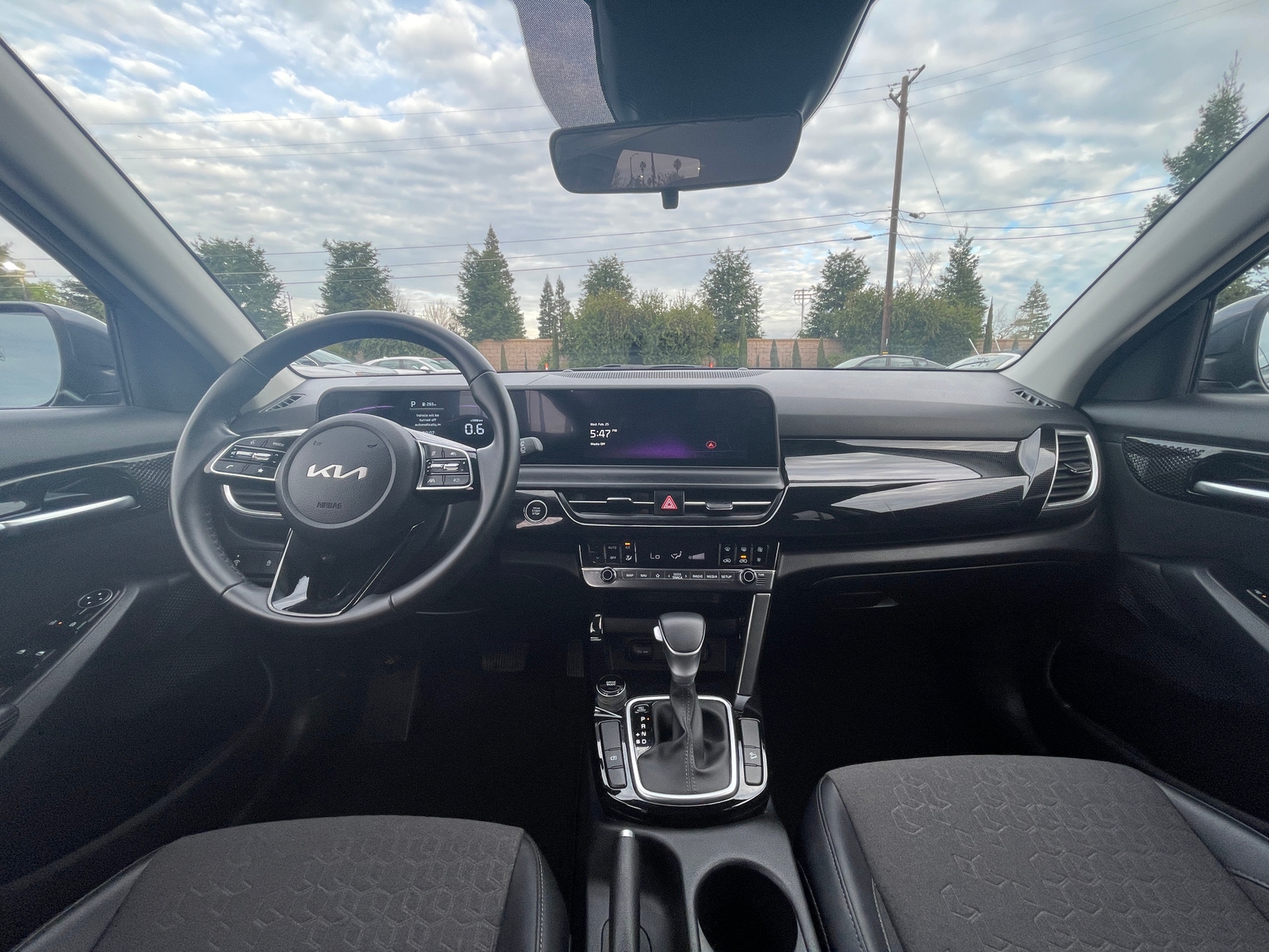 Thumbnail: 2025 Kia Seltos - 3