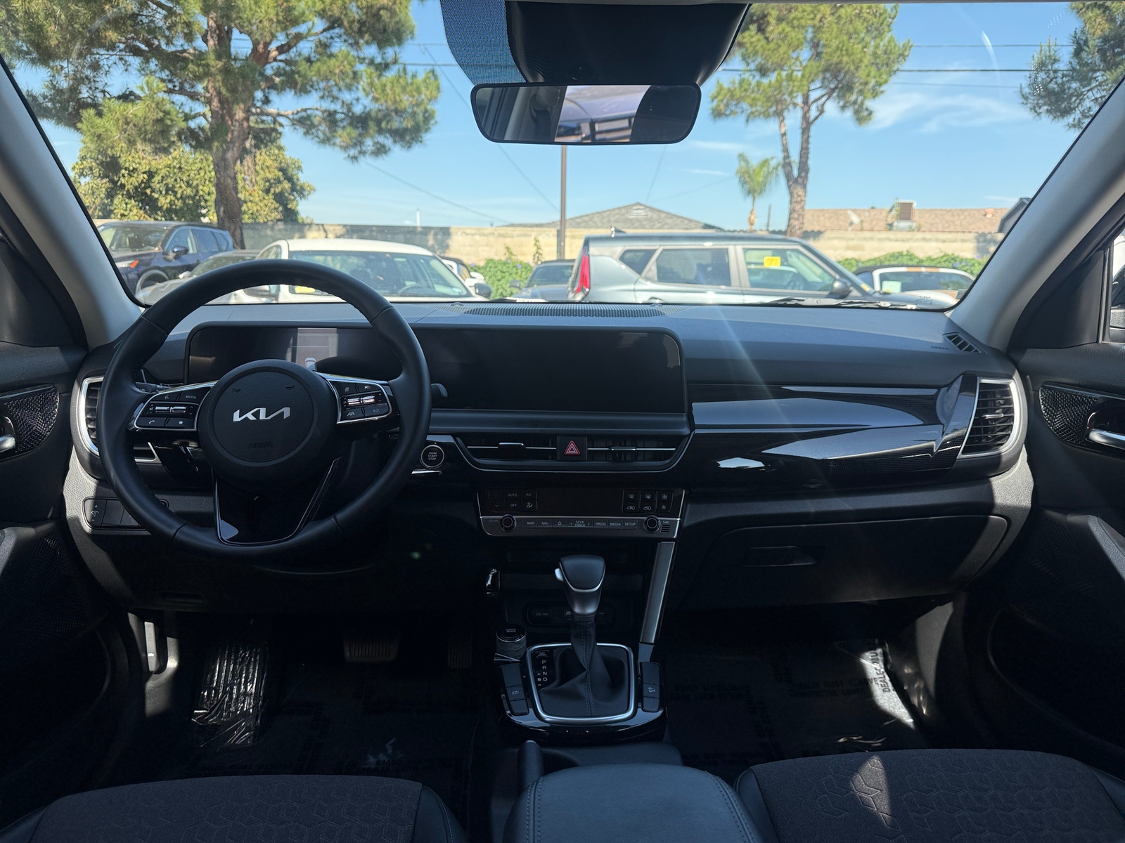 Thumbnail: 2025 Kia Seltos - 3