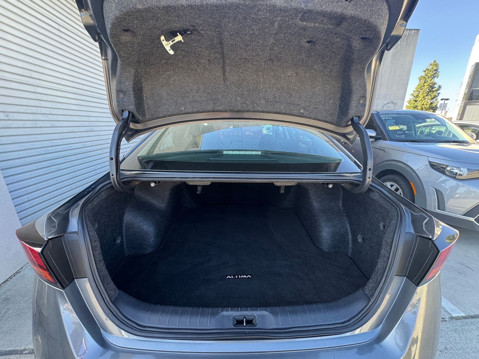 Thumbnail: 2025 Nissan Altima - 5