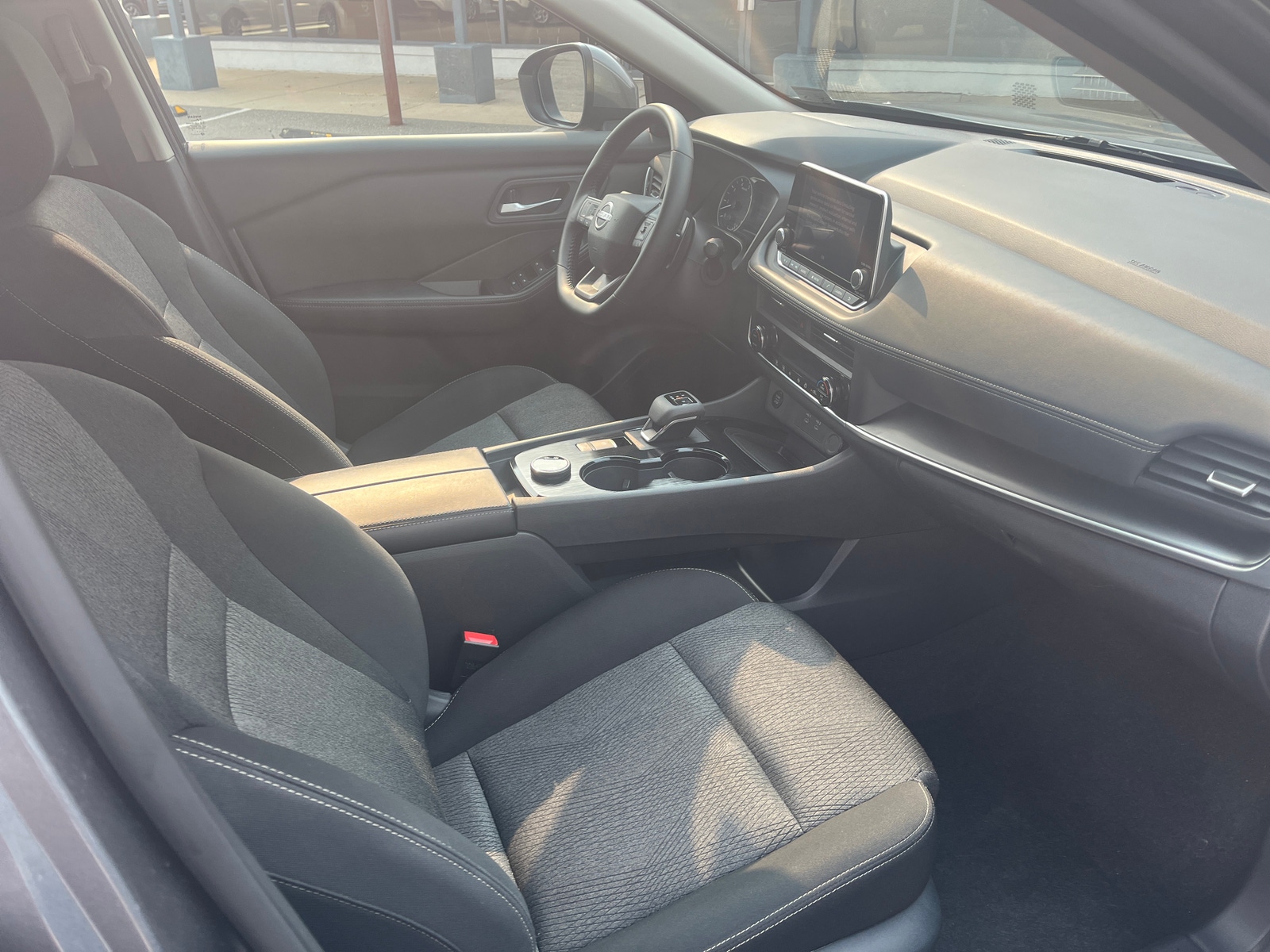 Thumbnail: 2025 Nissan Rogue - 2