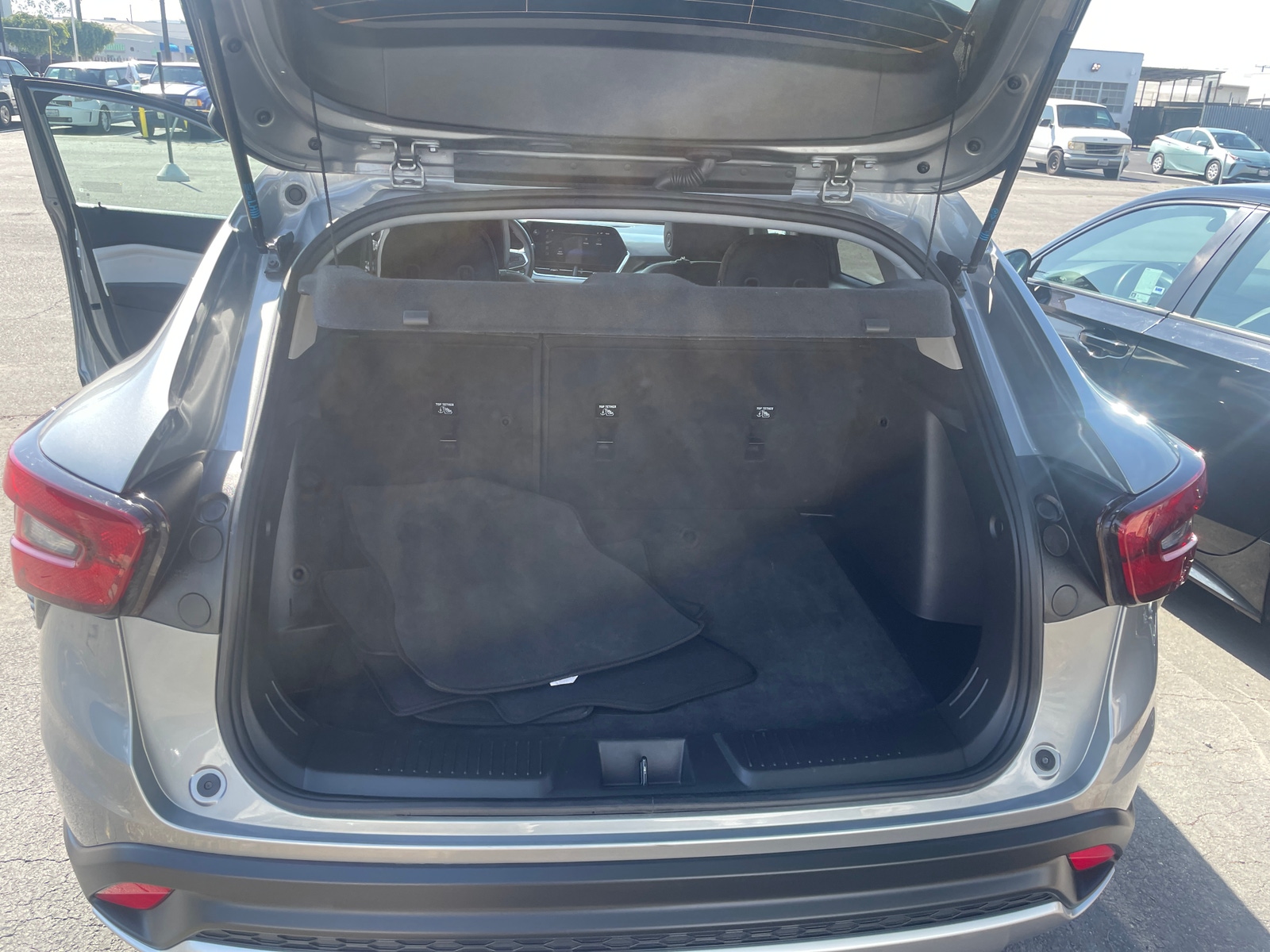 Thumbnail: 2025 Chevrolet Trax - 6