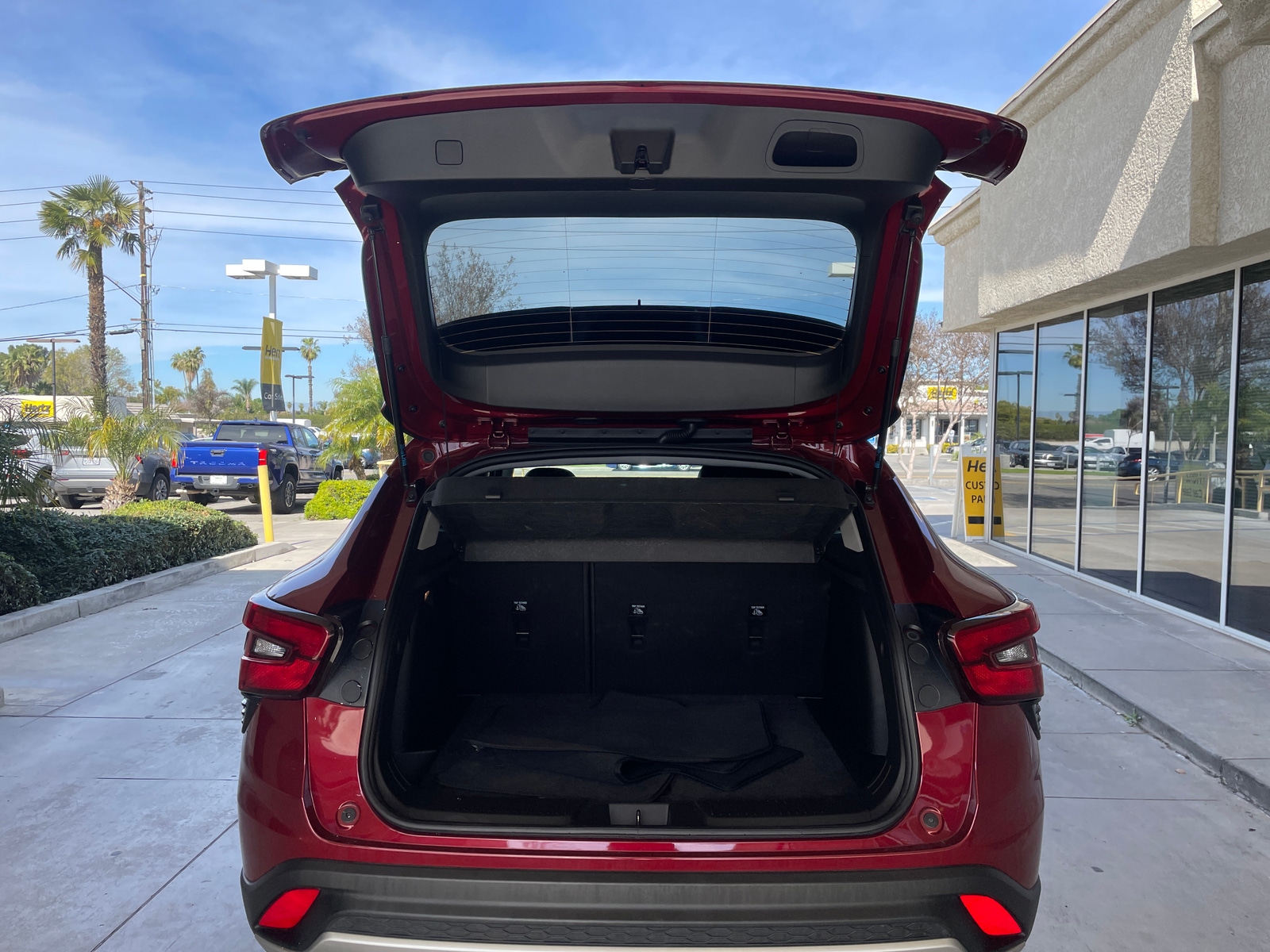 Thumbnail: 2025 Chevrolet Trax - 6