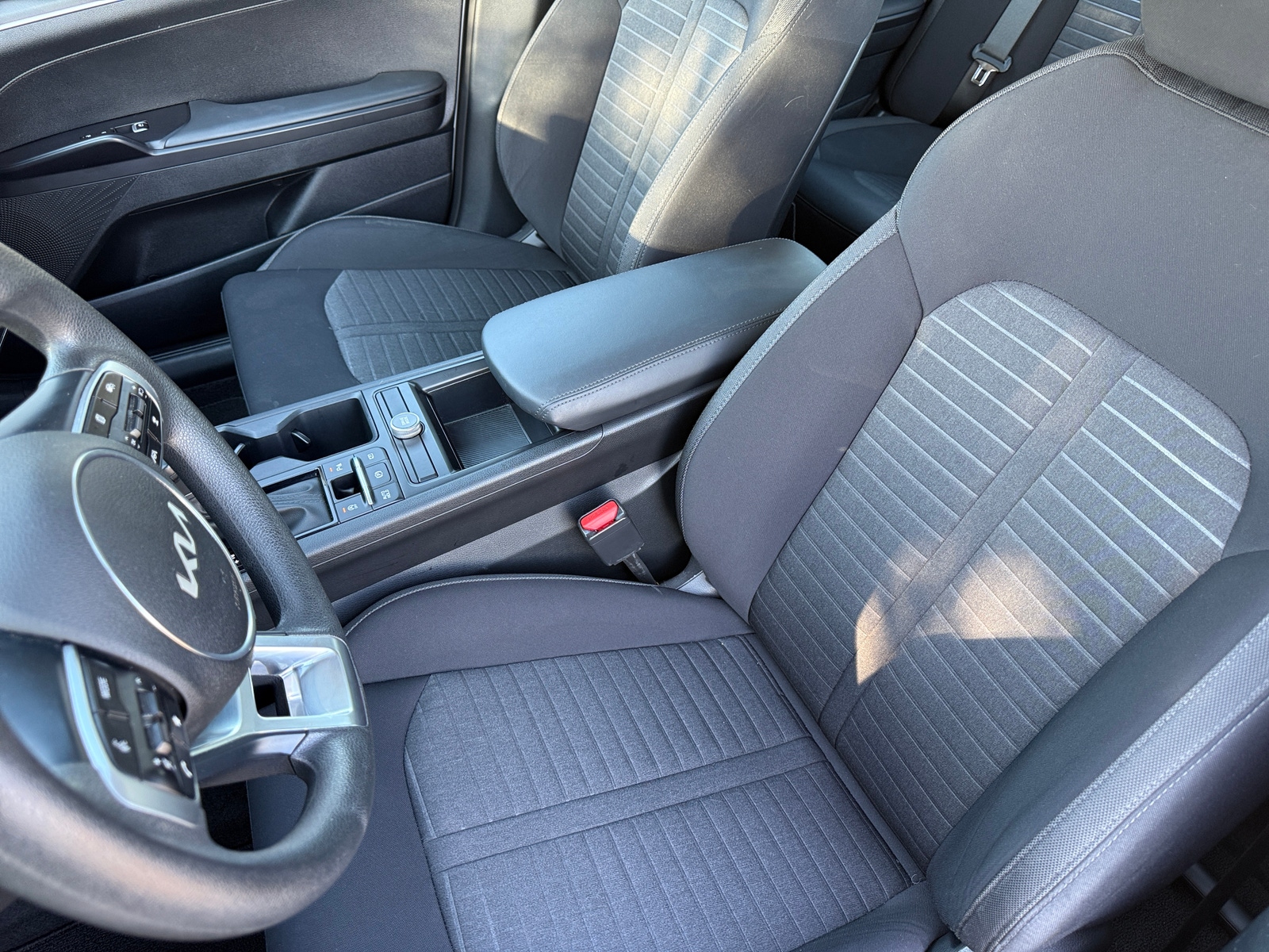 Thumbnail: 2025 Kia K5 - 2