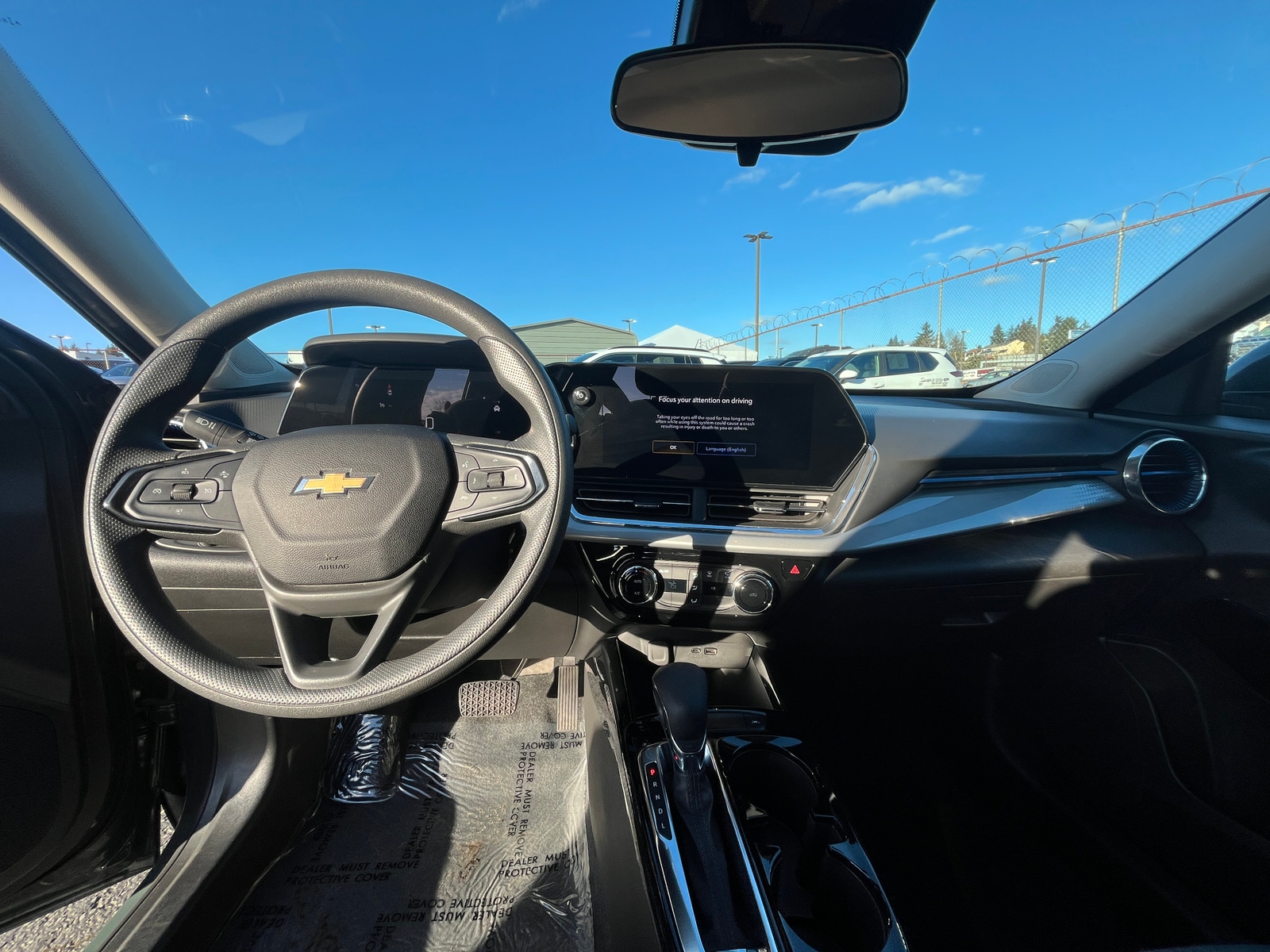 Thumbnail: 2025 Chevrolet Trax - 3